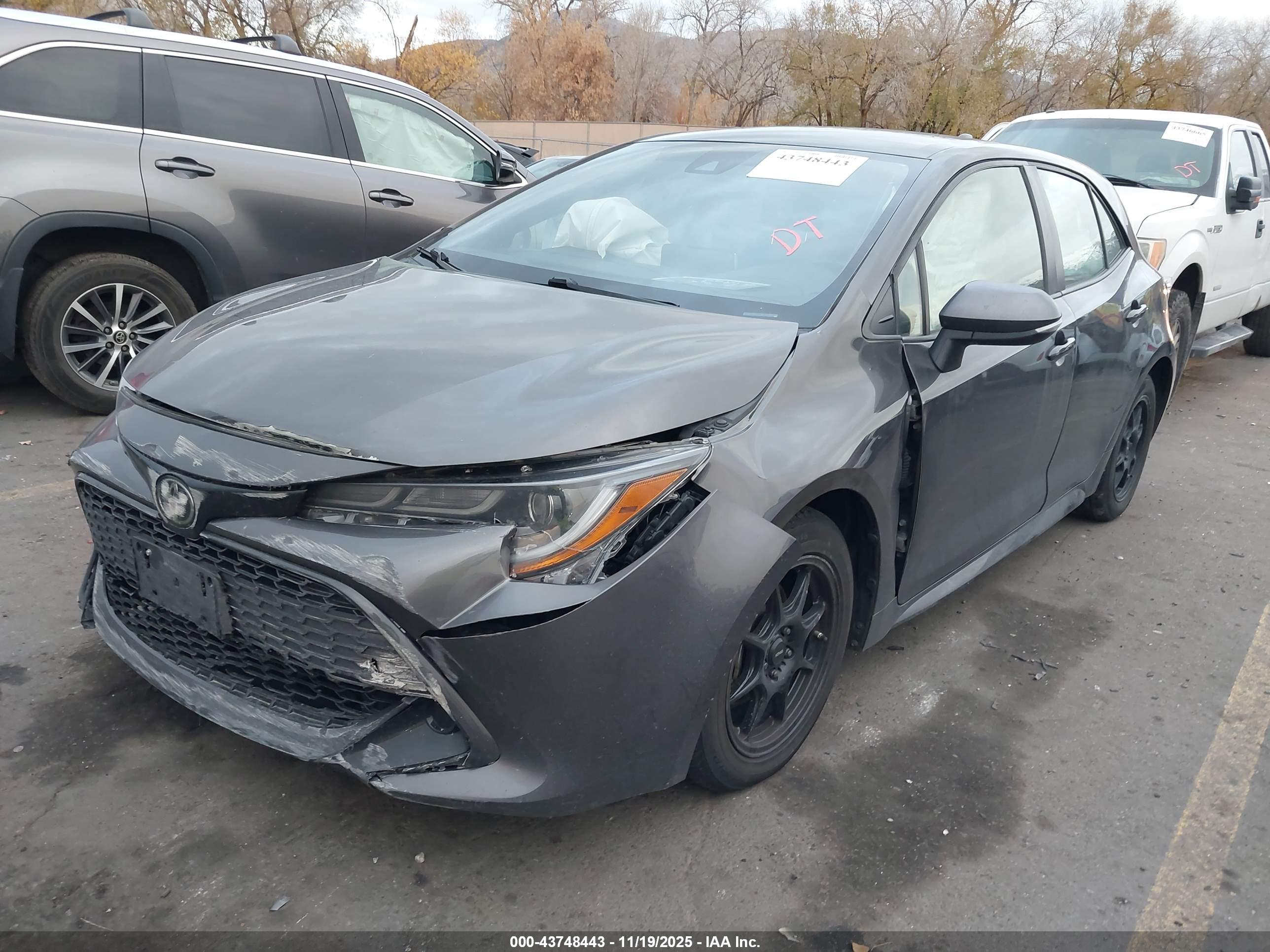 TOYOTA COROLLA image 2