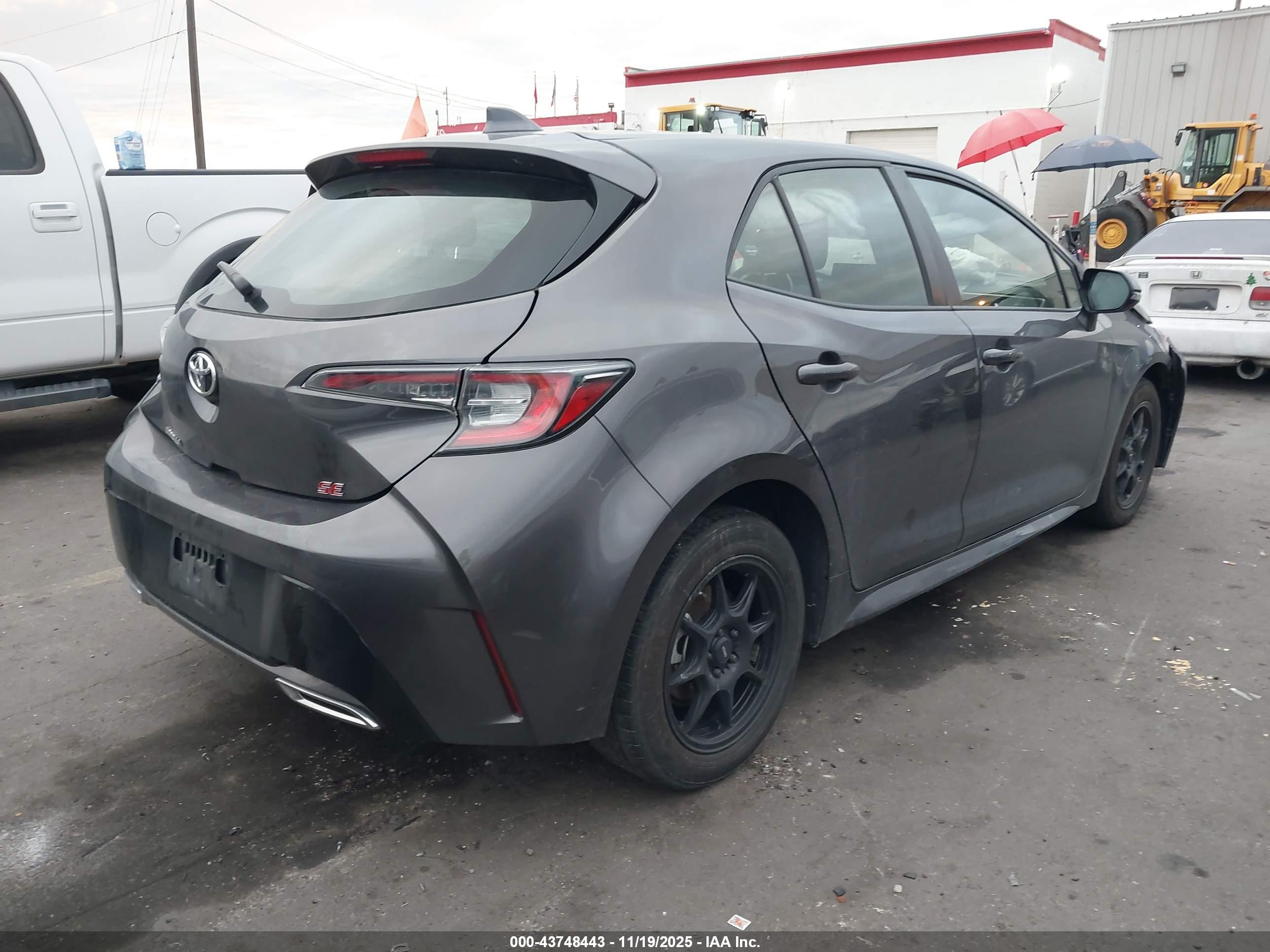 TOYOTA COROLLA image 4