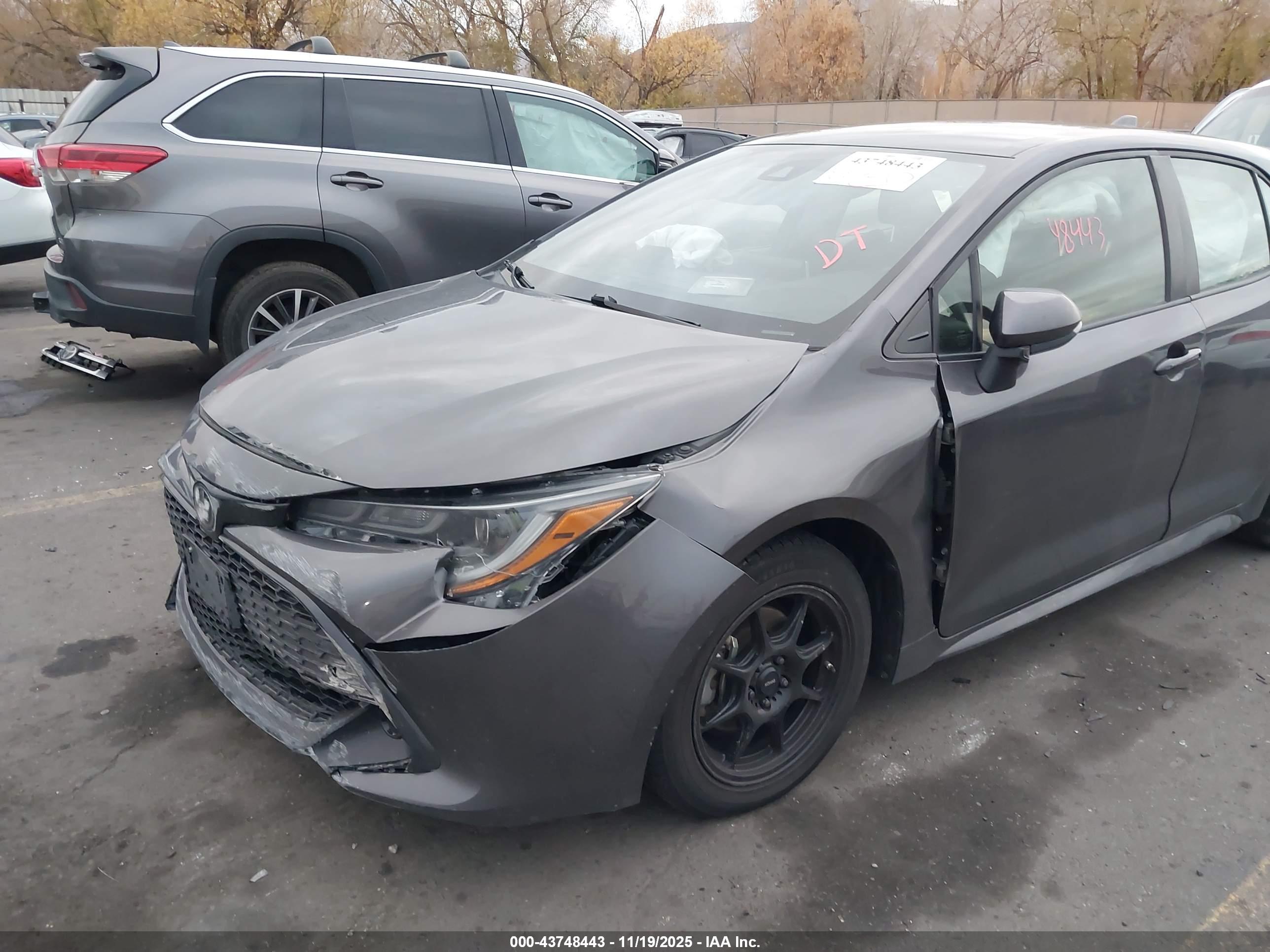 TOYOTA COROLLA image 6