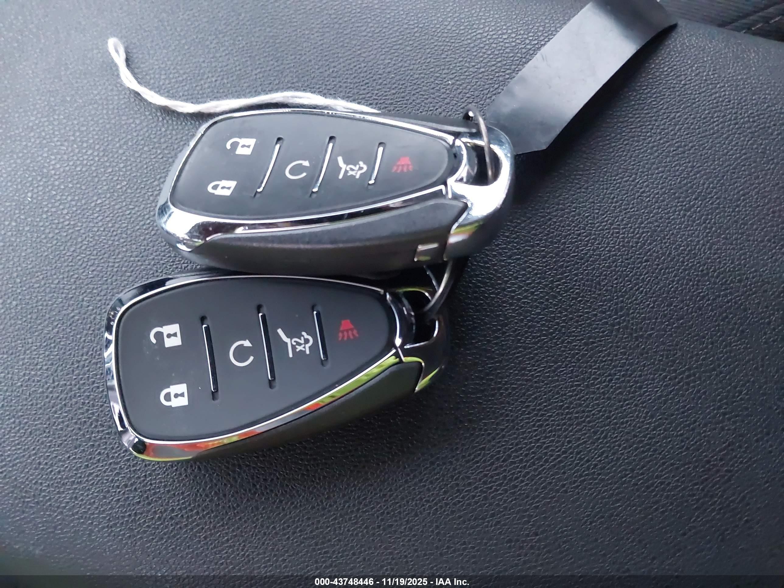 CHEVROLET EQUINOX image 11