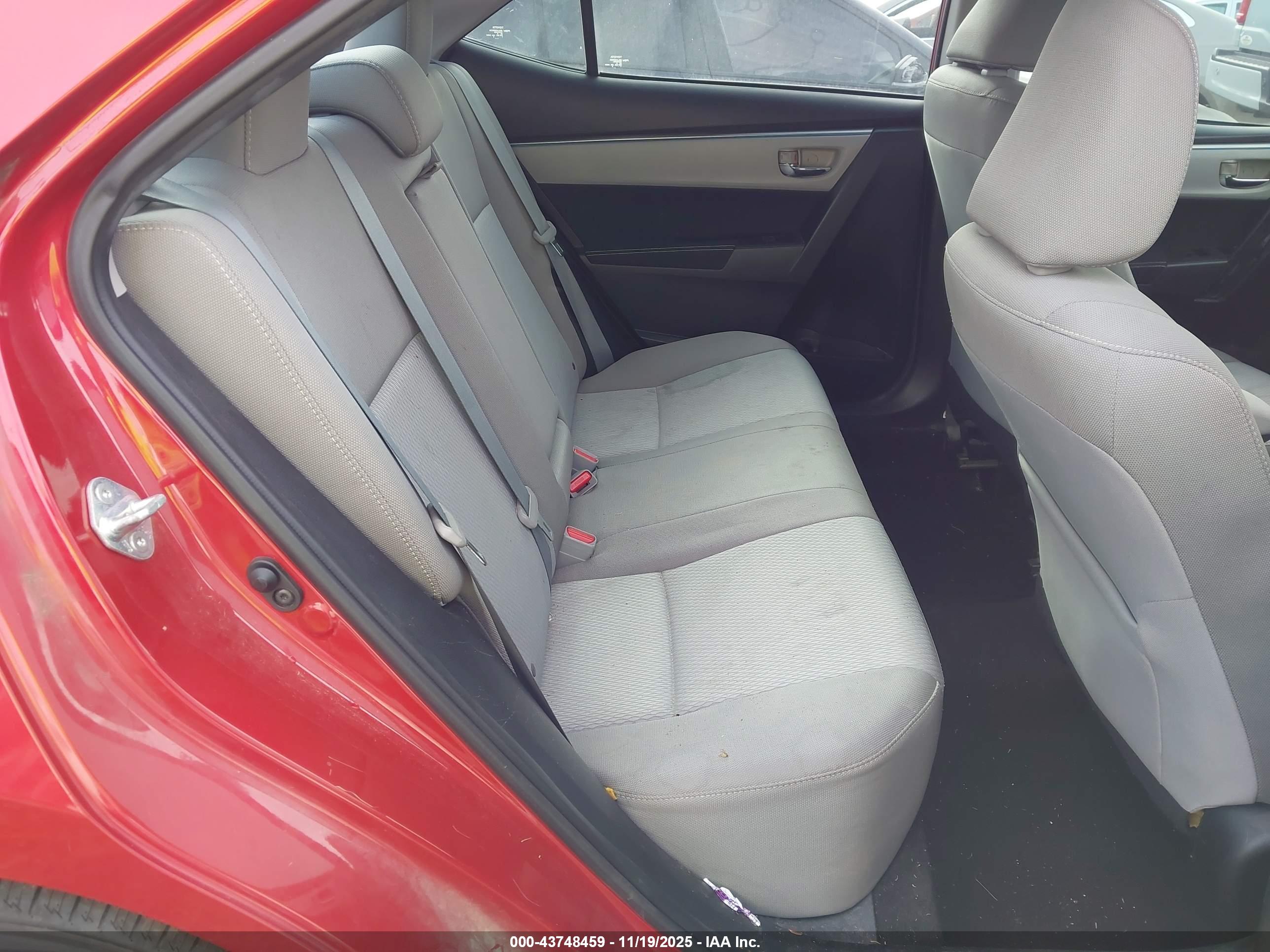 TOYOTA COROLLA image 8