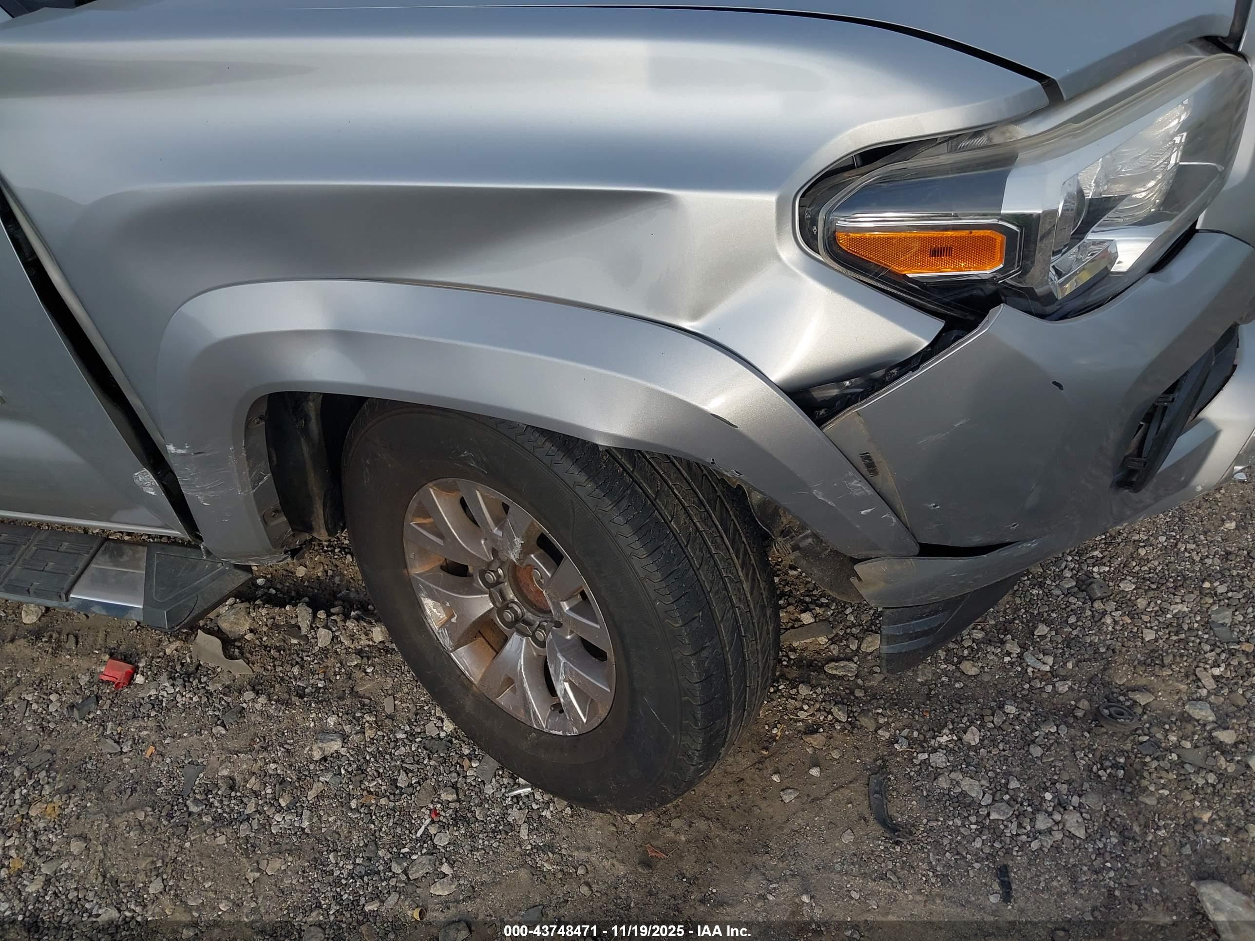 TOYOTA TACOMA image 6