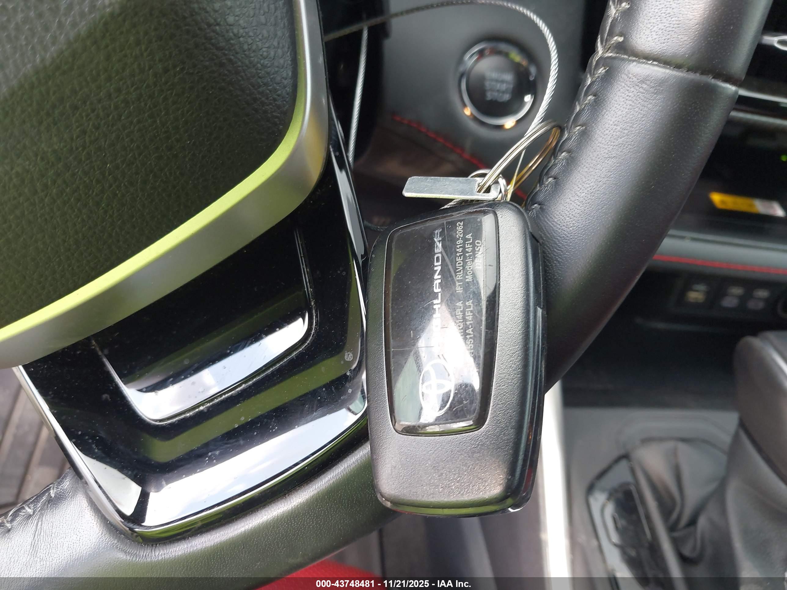 TOYOTA HIGHLANDER image 11