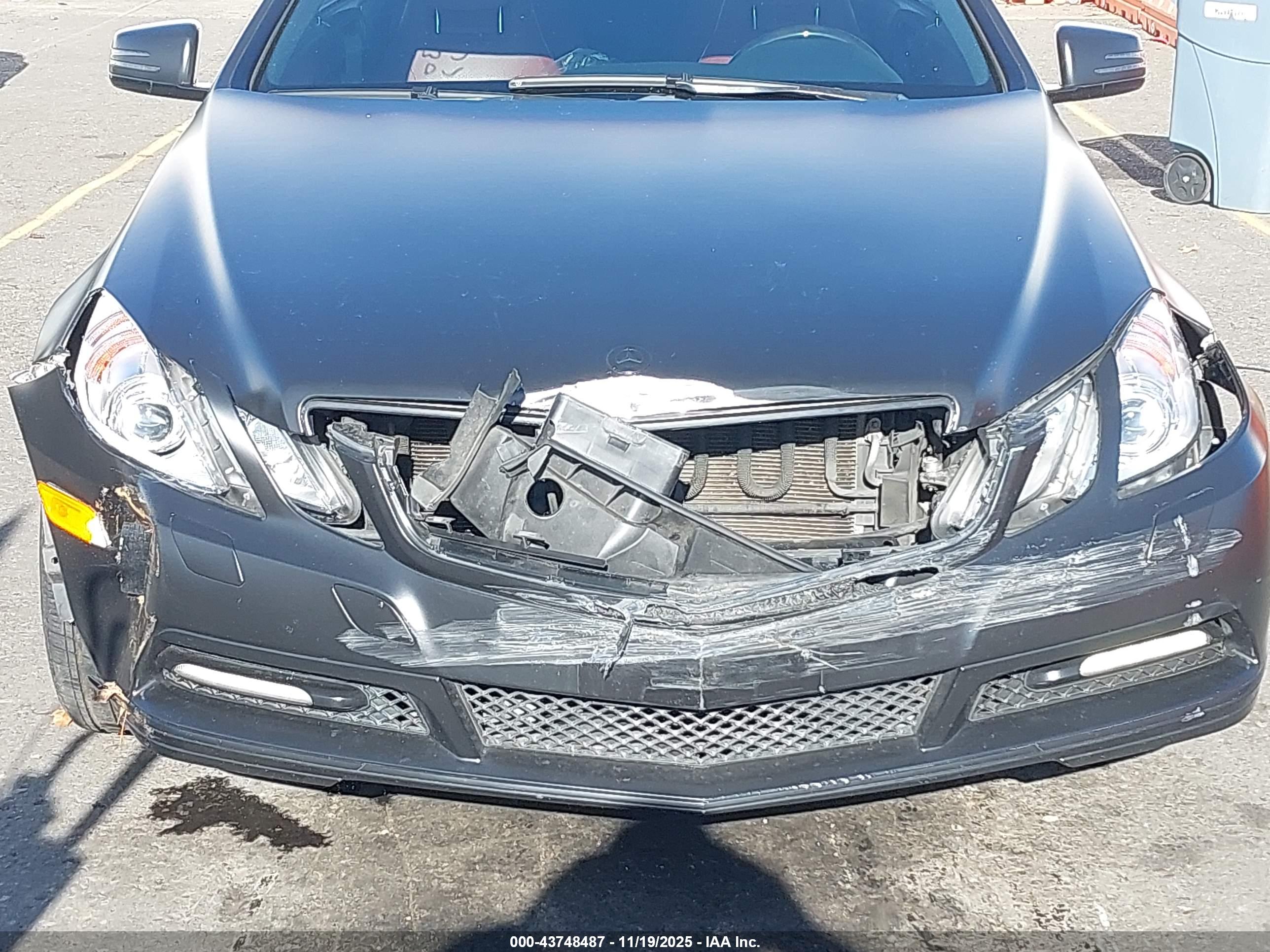 MERCEDES-BENZ E image 6
