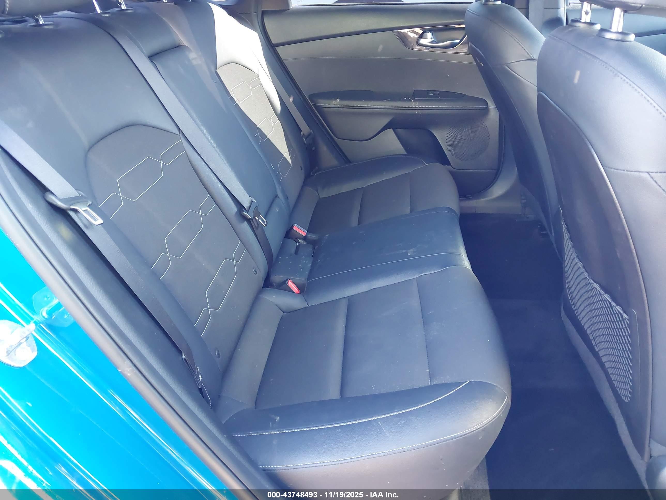 KIA FORTE image 8