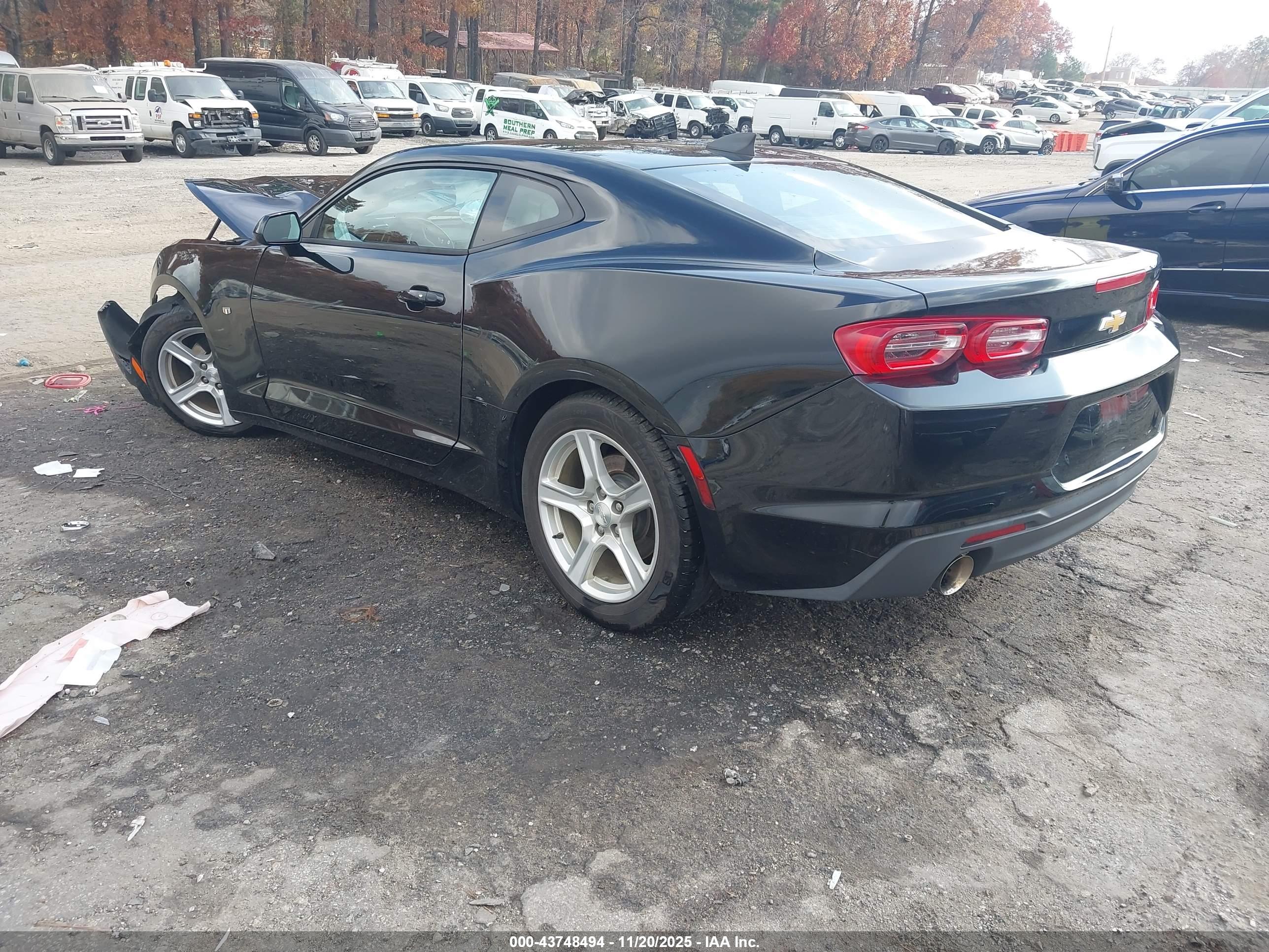 CHEVROLET CAMARO image 3