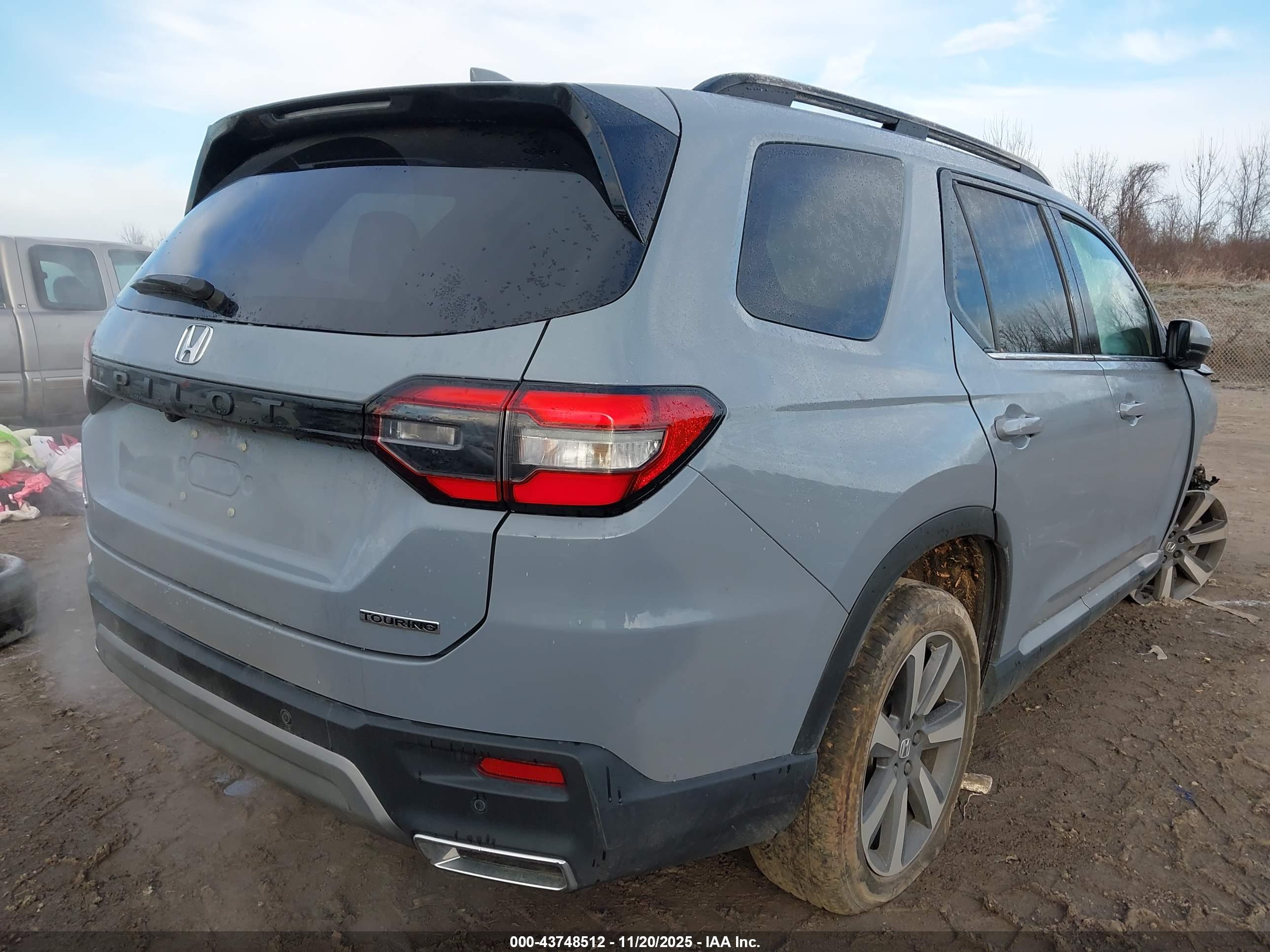 HONDA PILOT image 4