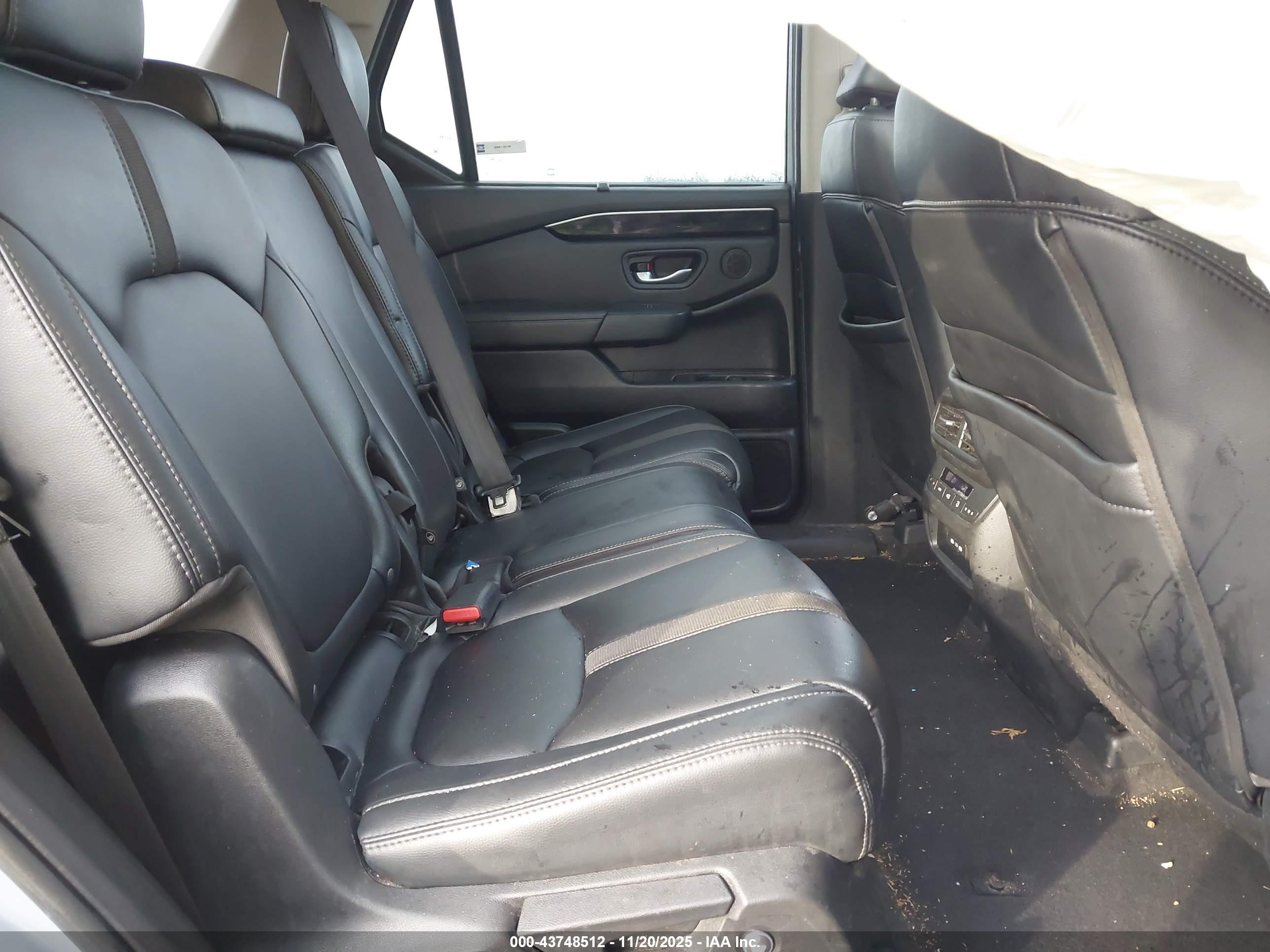 HONDA PILOT image 8