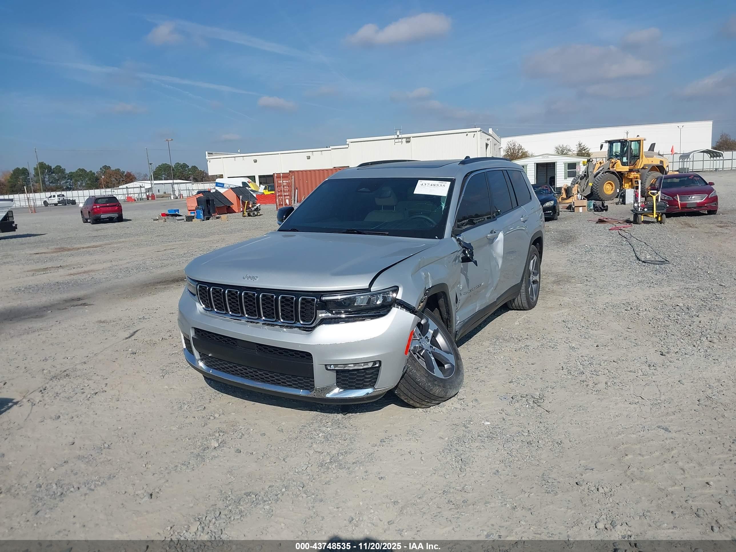 JEEP GRAND image 6