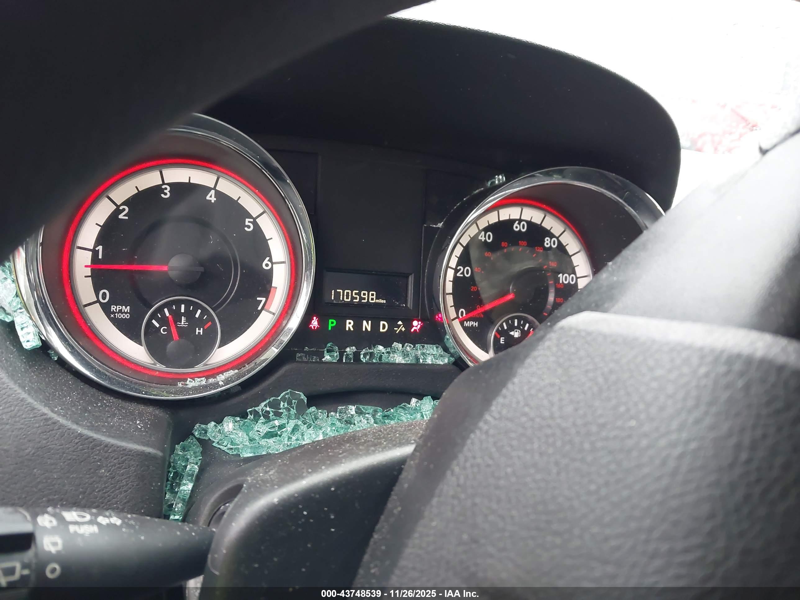 DODGE GRAND image 7
