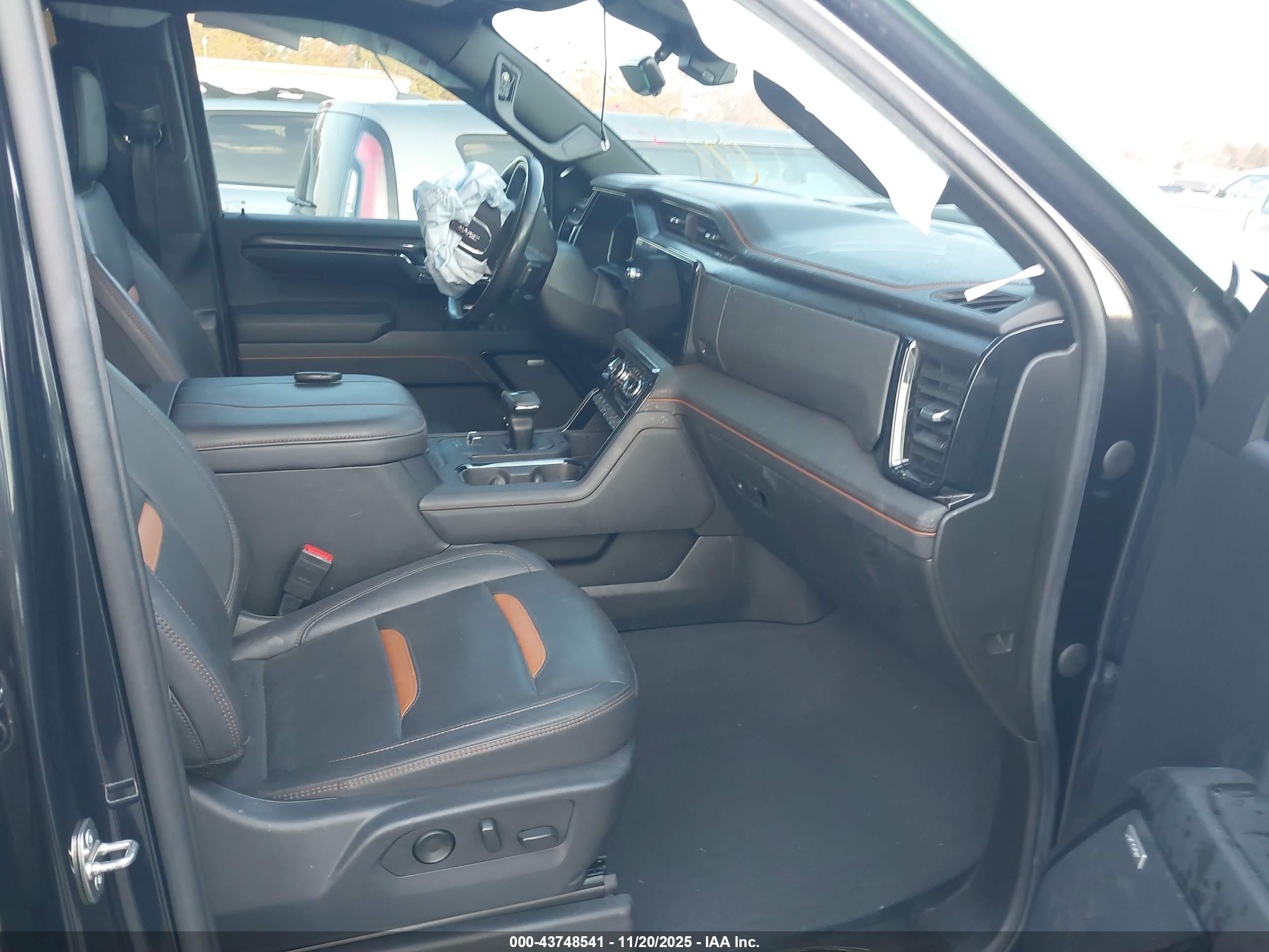 GMC SIERRA image 5