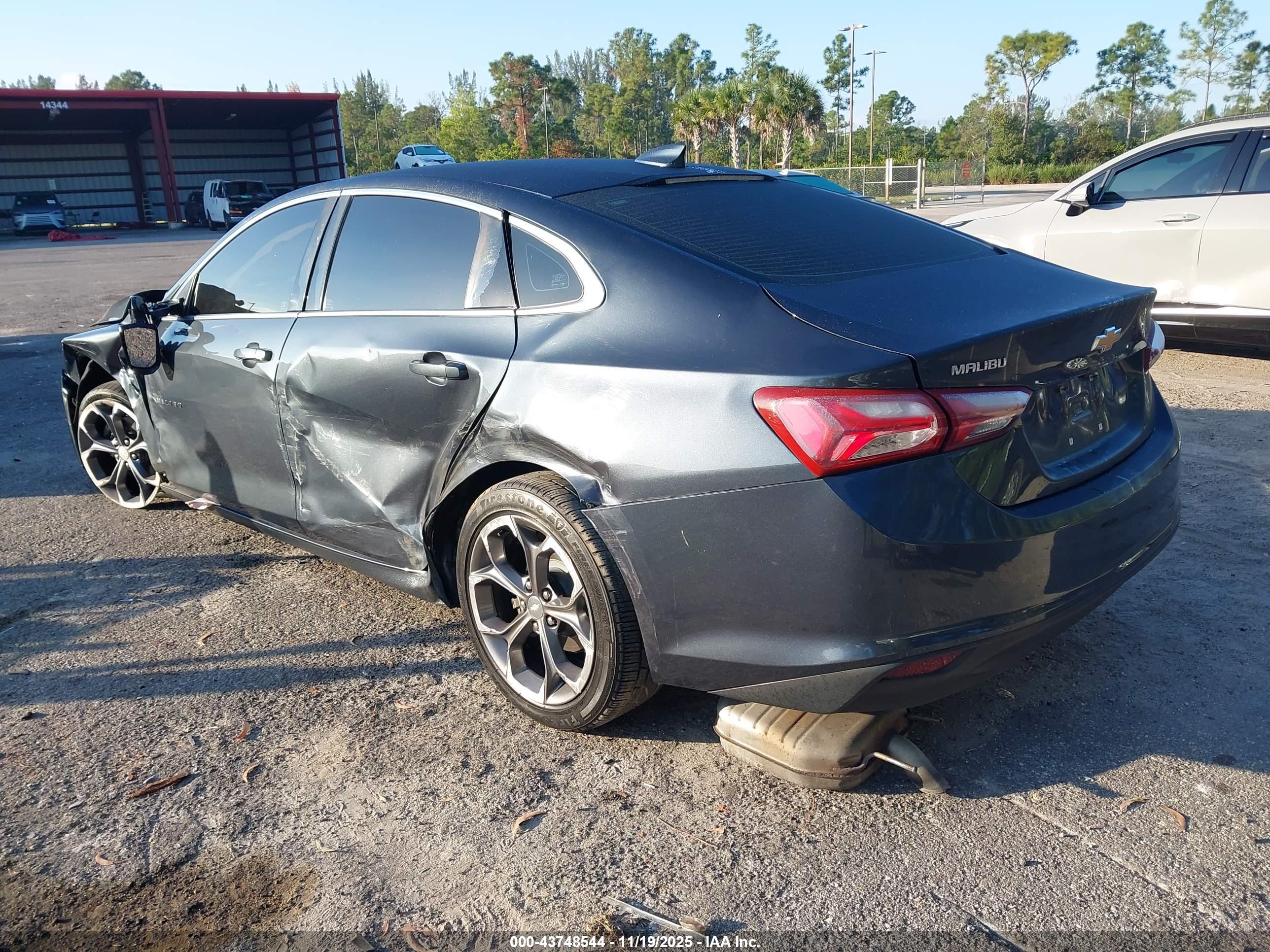 CHEVROLET MALIBU image 3