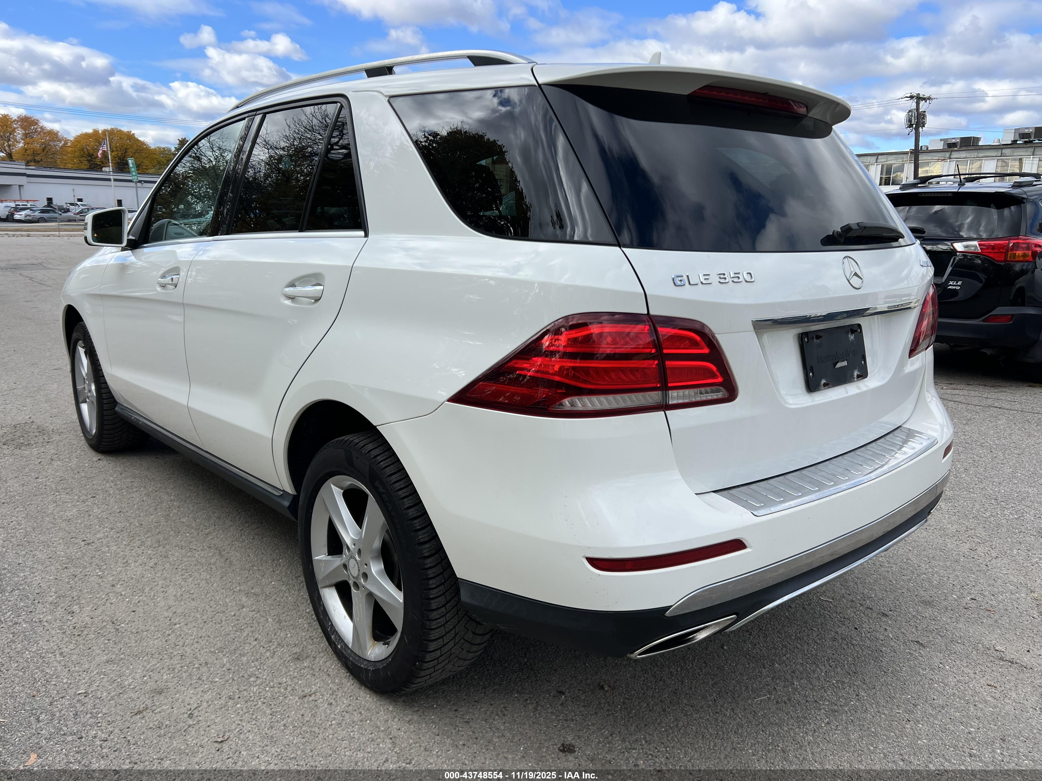 MERCEDES-BENZ GLE image 3