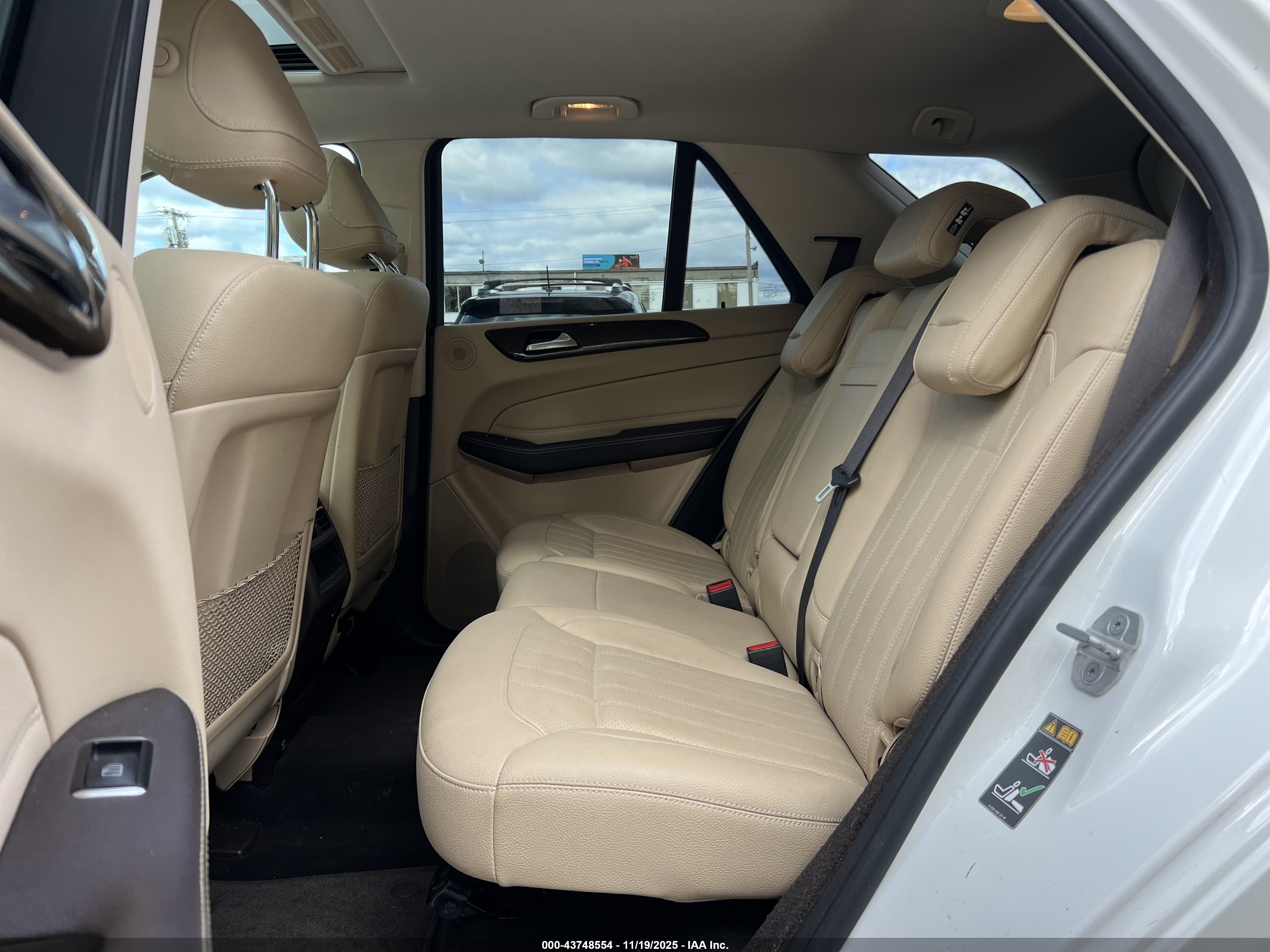 MERCEDES-BENZ GLE image 8