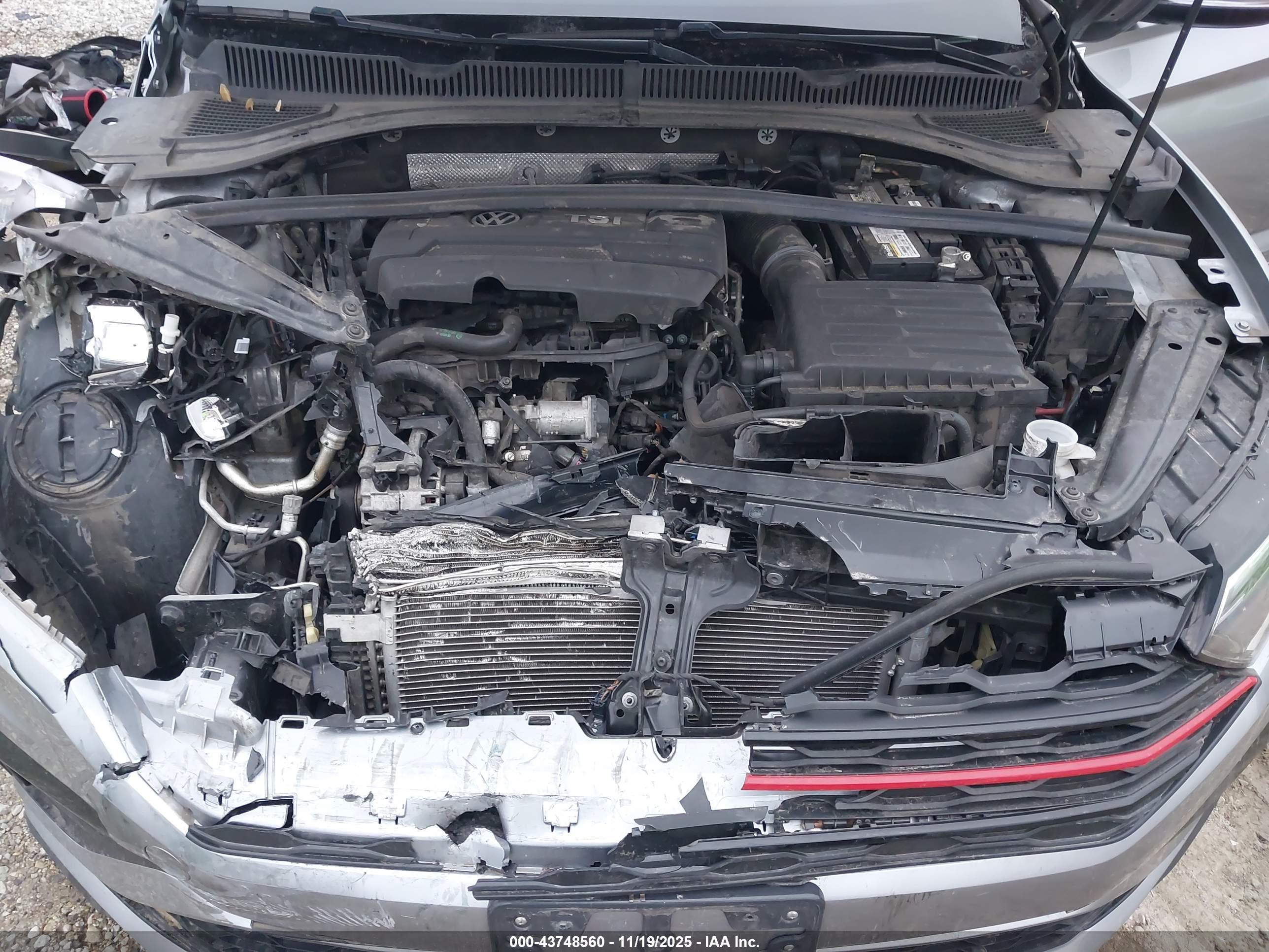 VOLKSWAGEN JETTA image 10