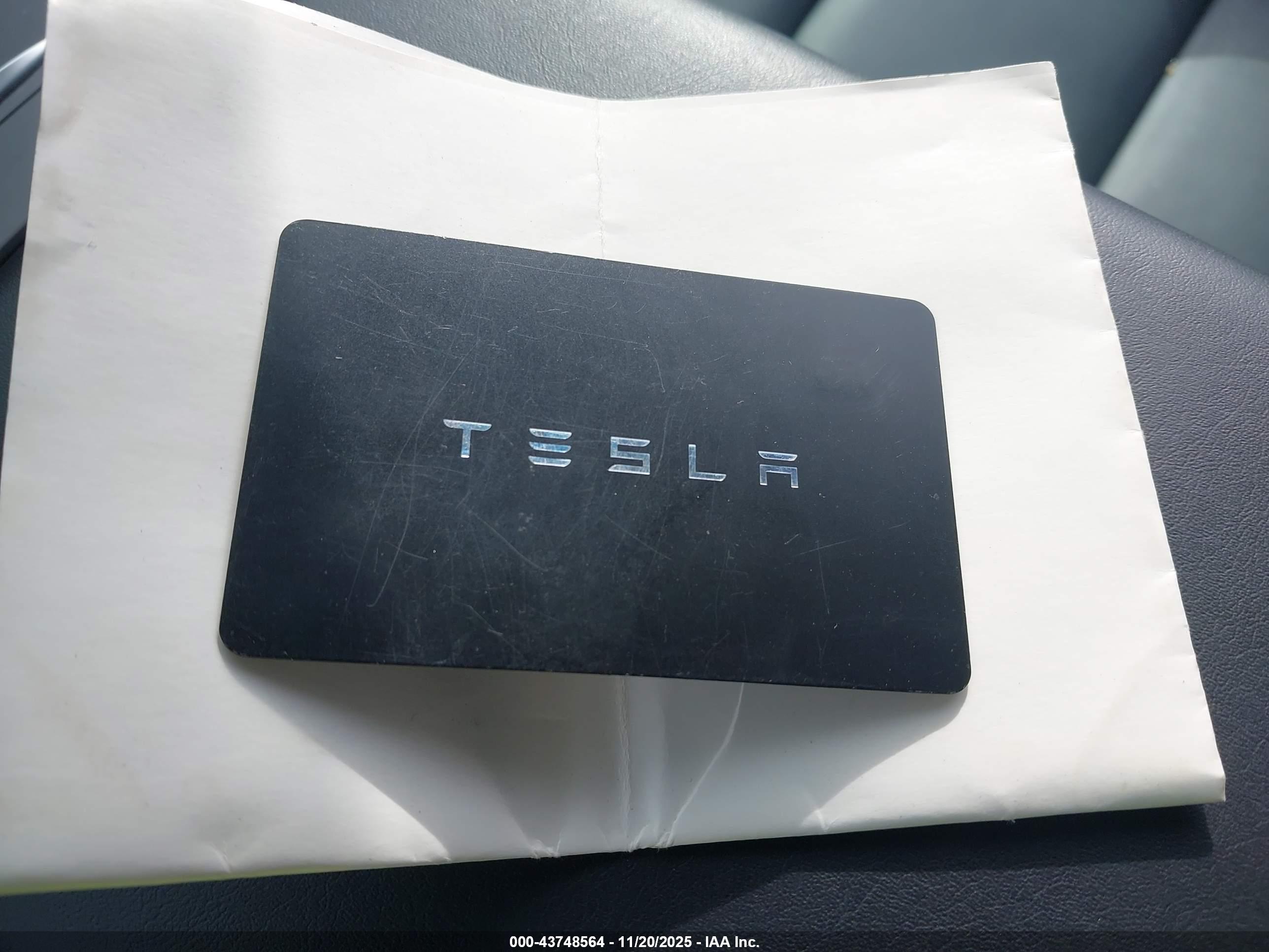 TESLA MODEL image 11
