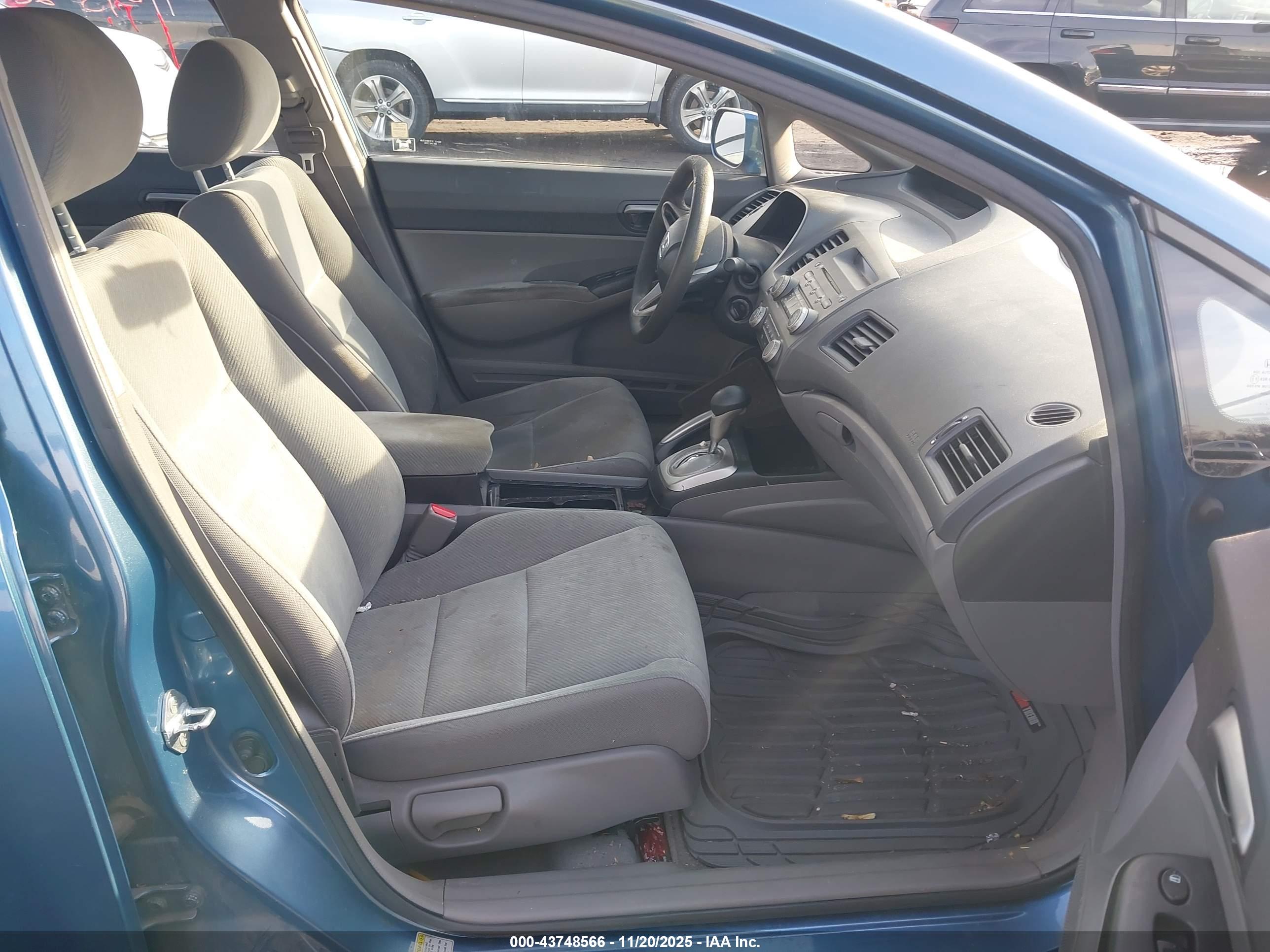 HONDA CIVIC image 5