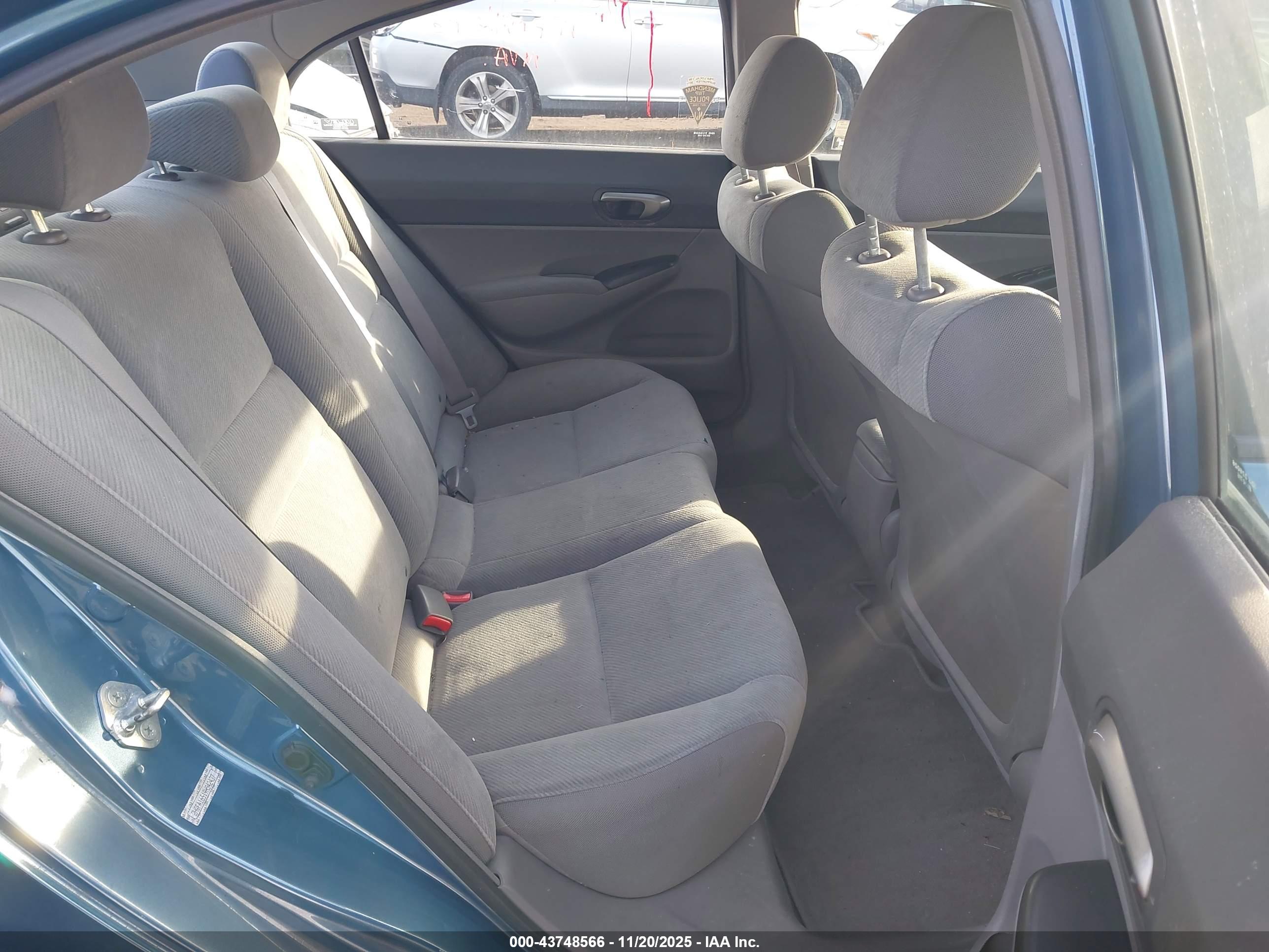 HONDA CIVIC image 8