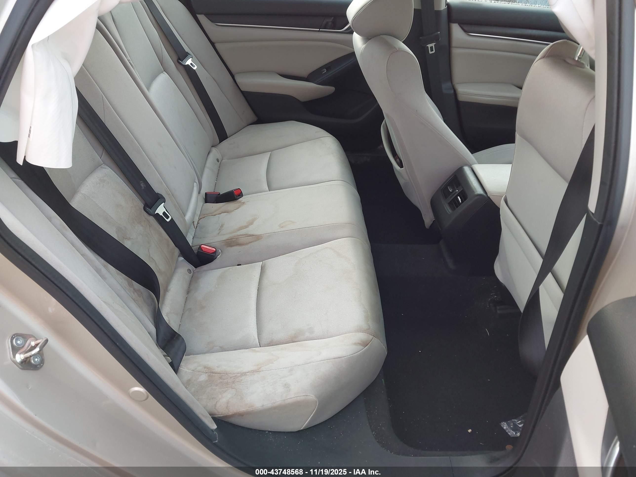 HONDA ACCORD image 8