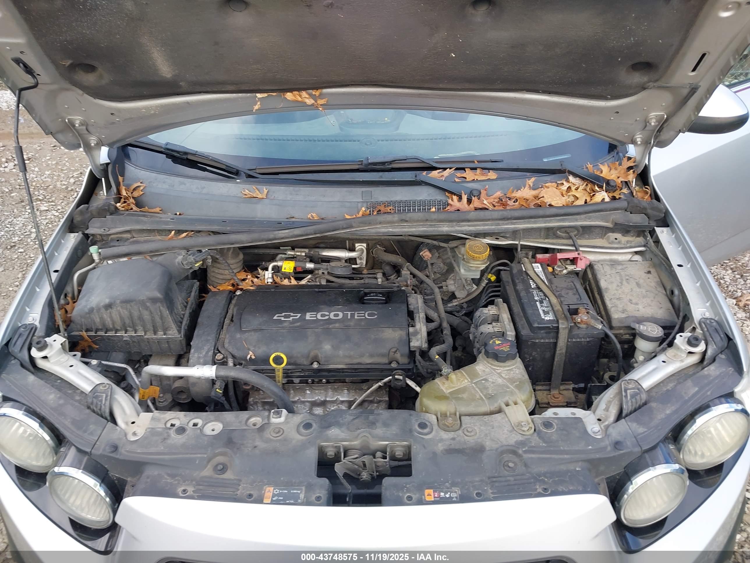 CHEVROLET SONIC image 10