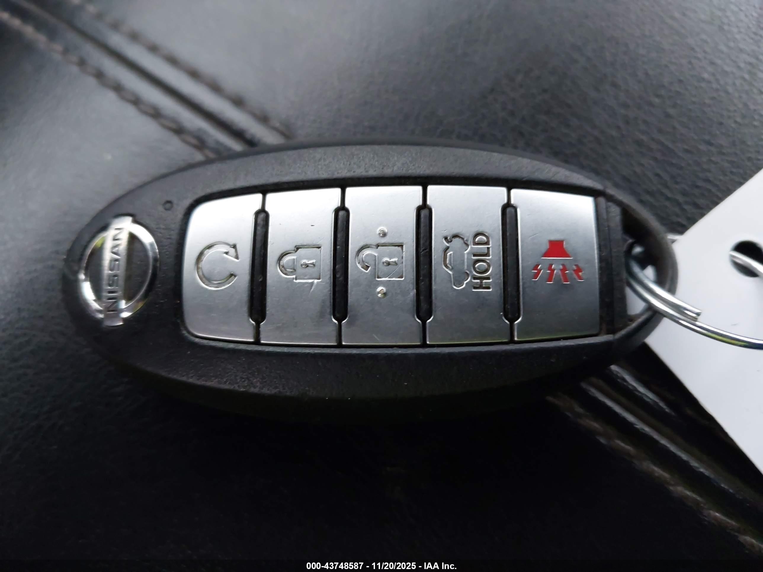 NISSAN ALTIMA image 11