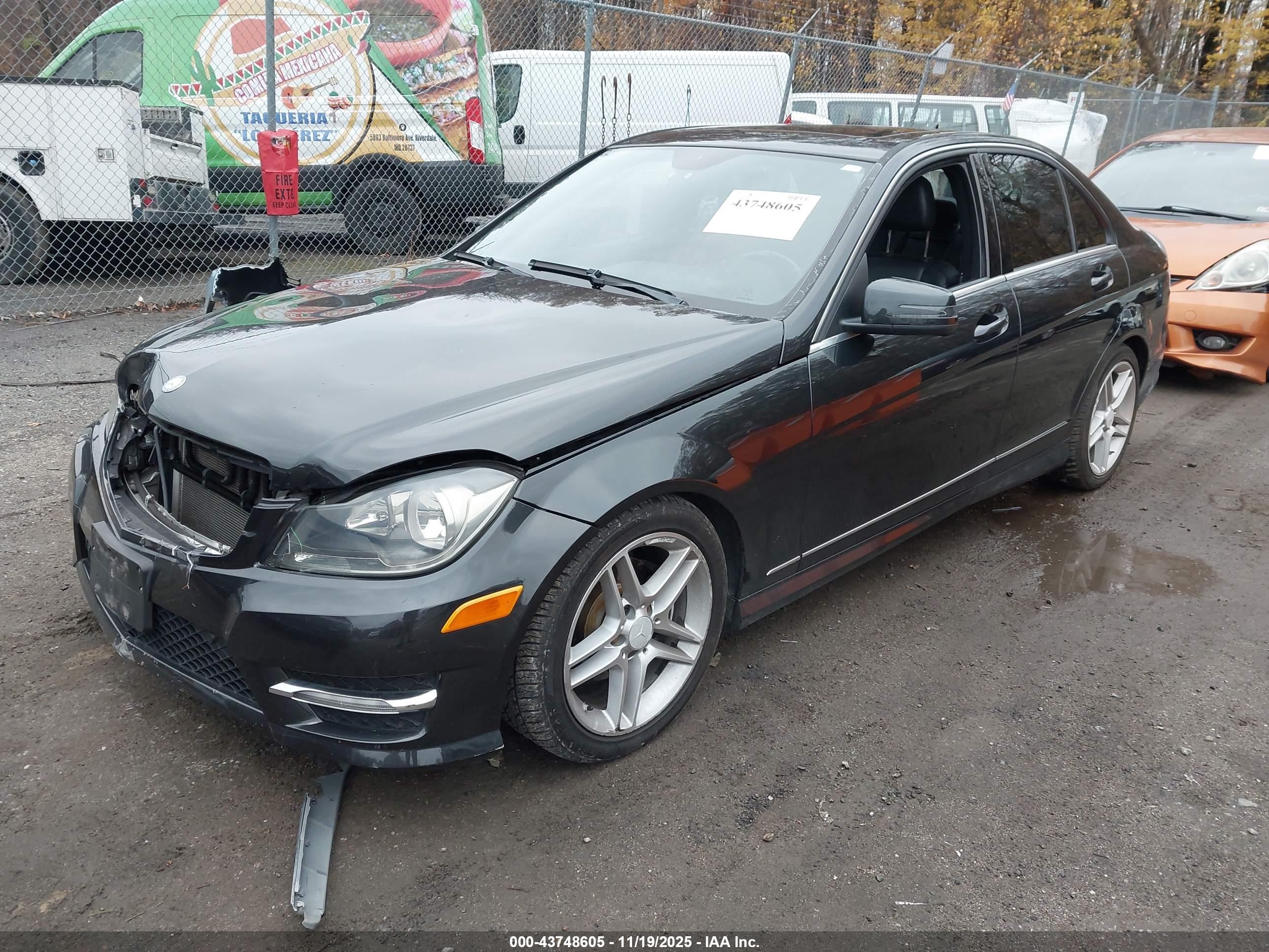 MERCEDES-BENZ C image 2