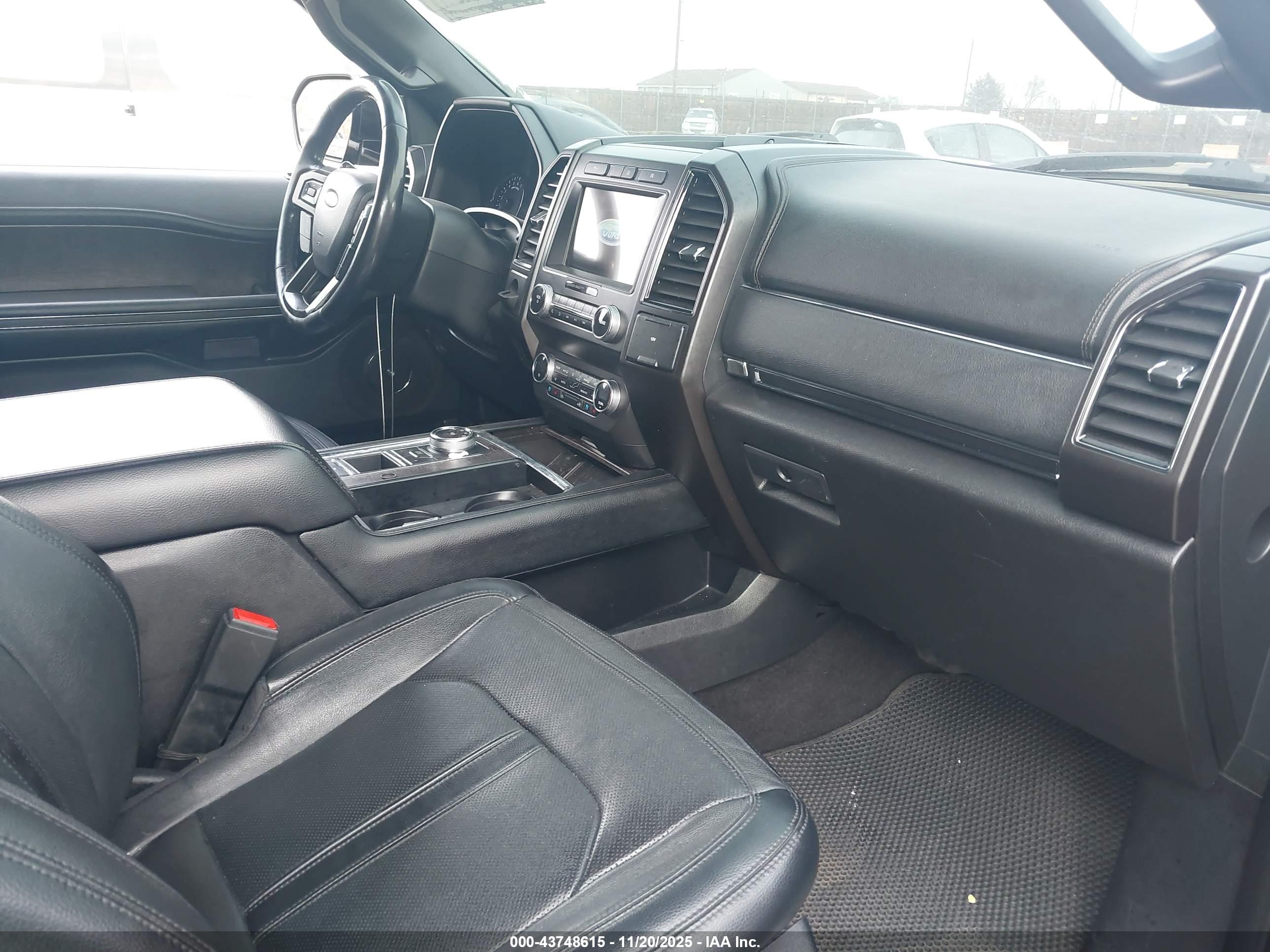 FORD EXPEDITION image 5