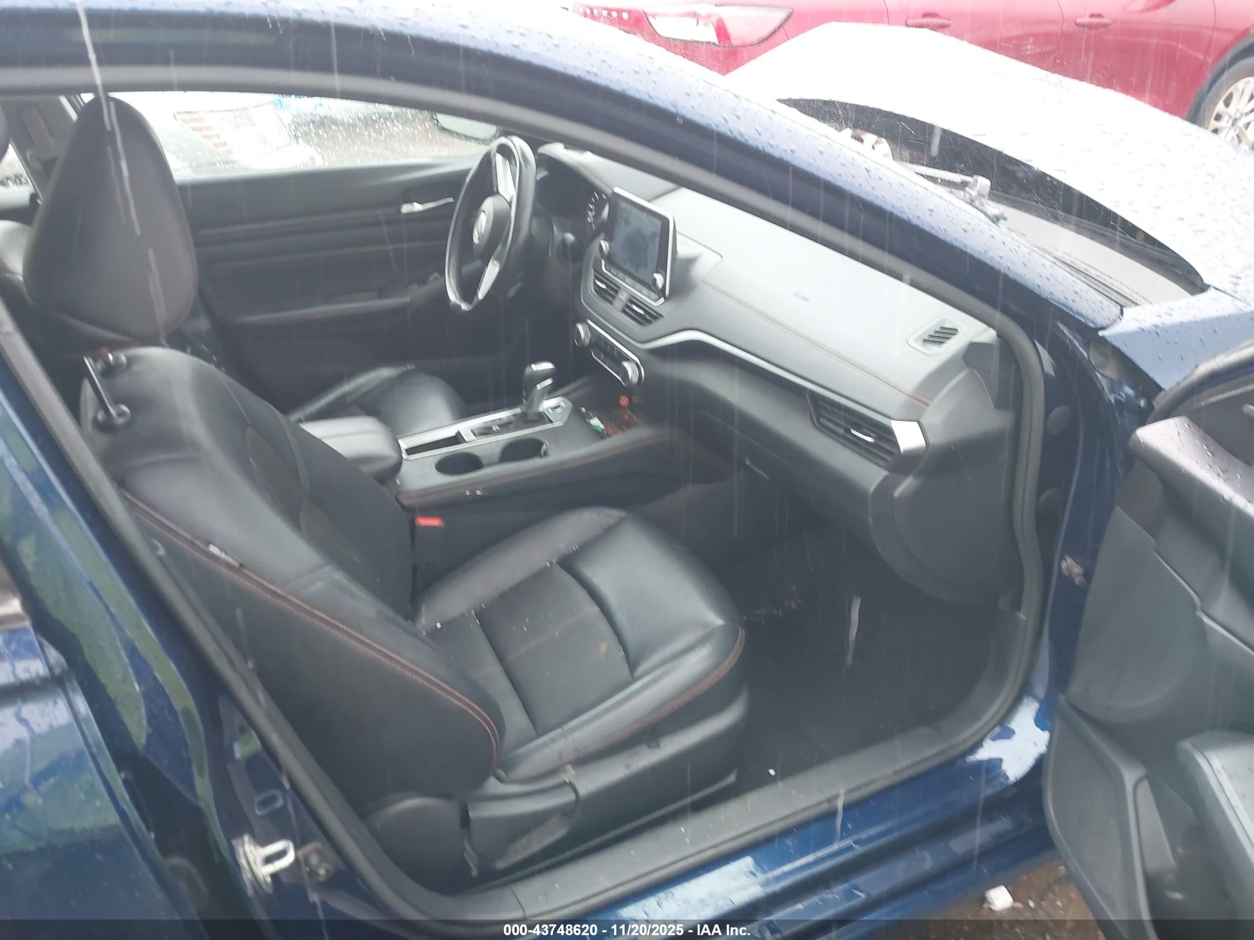 NISSAN ALTIMA image 5