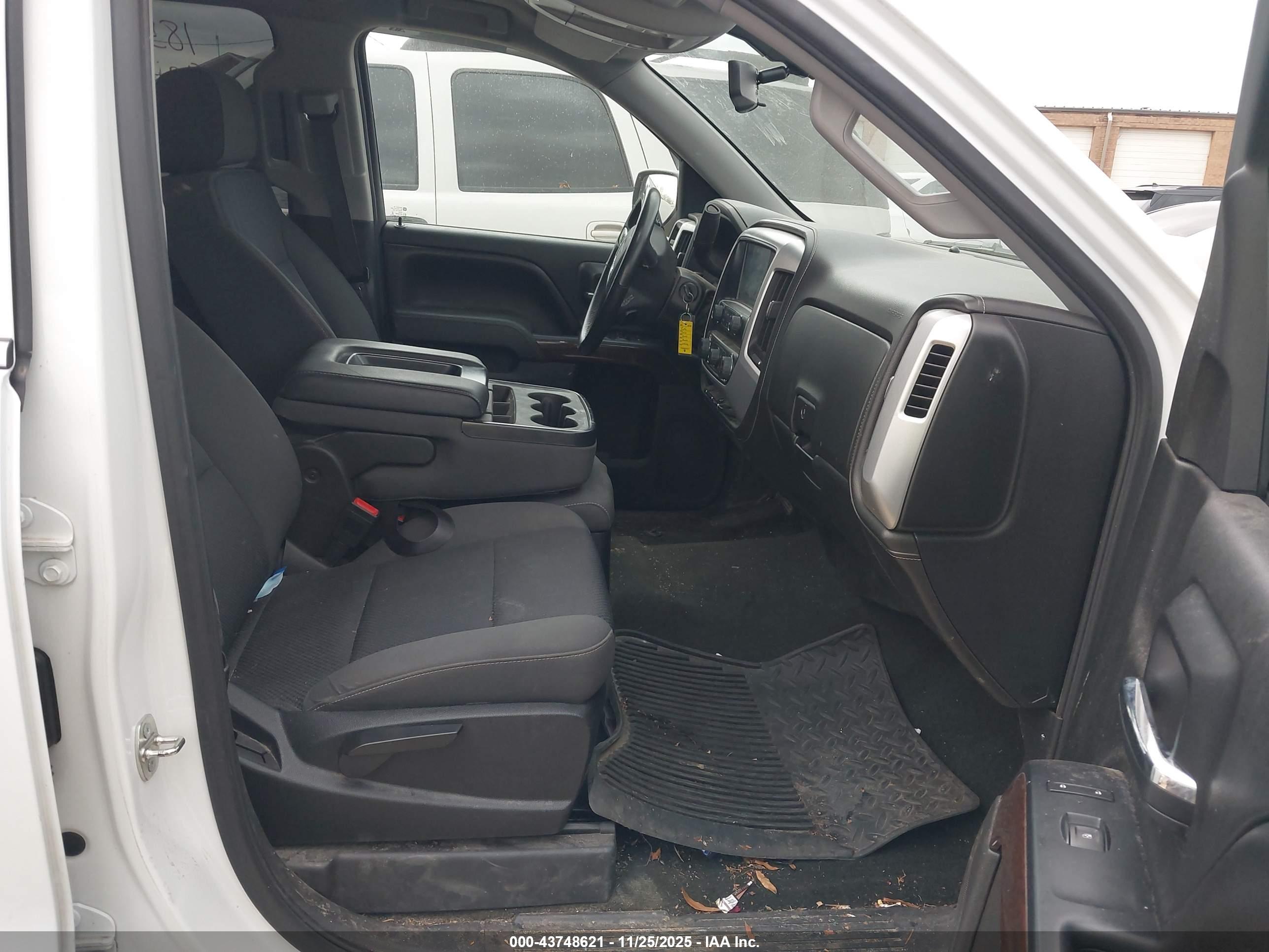 GMC SIERRA image 5