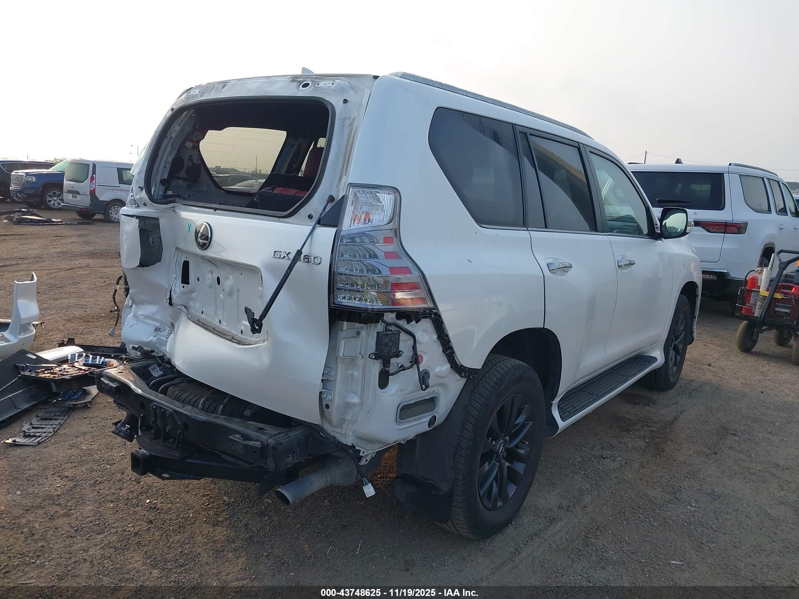 LEXUS GX image 6