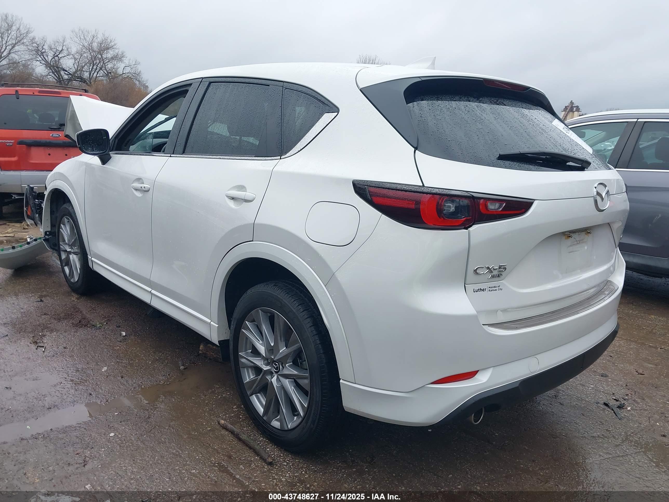 MAZDA CX-5 image 3