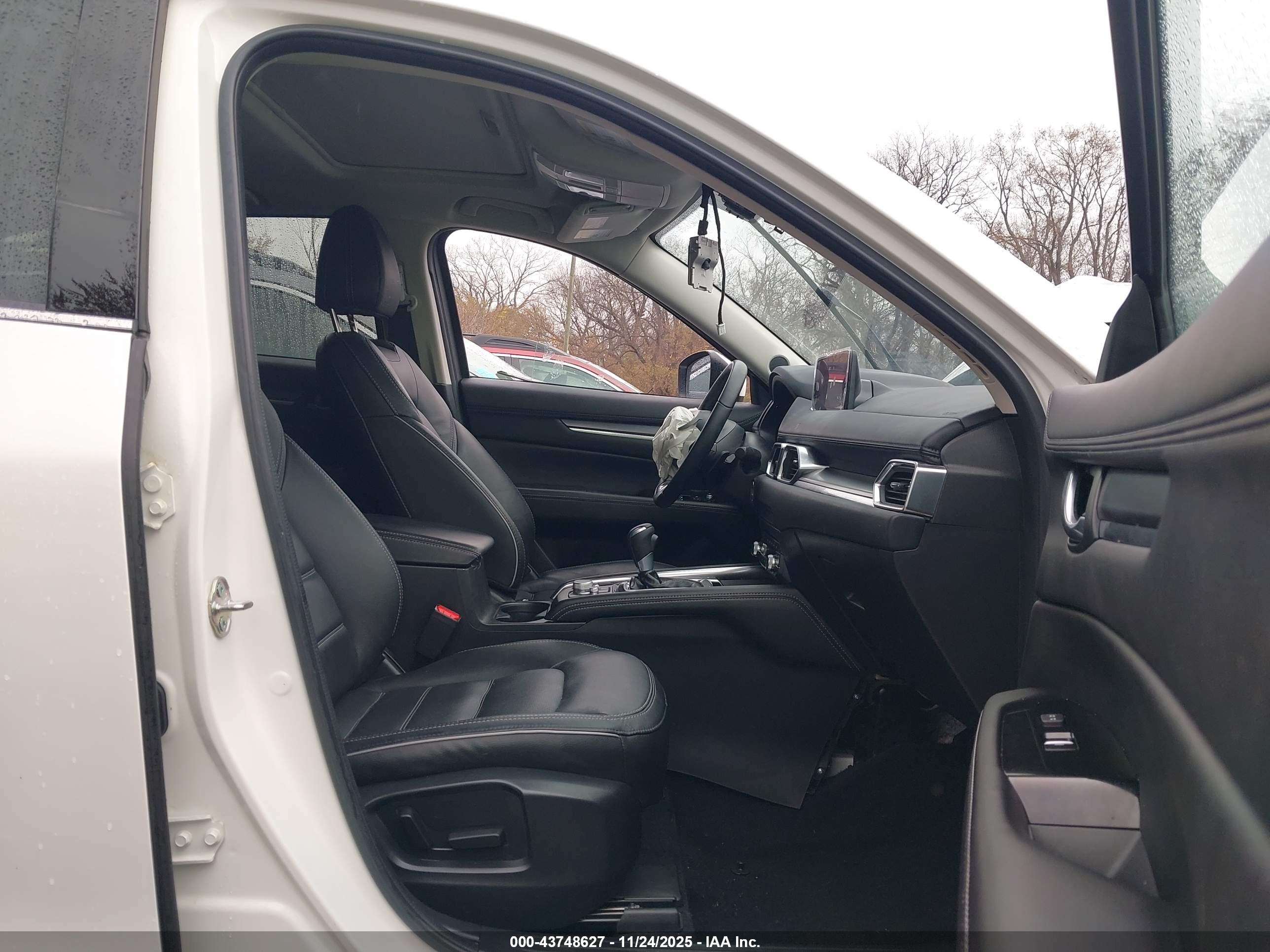 MAZDA CX-5 image 5
