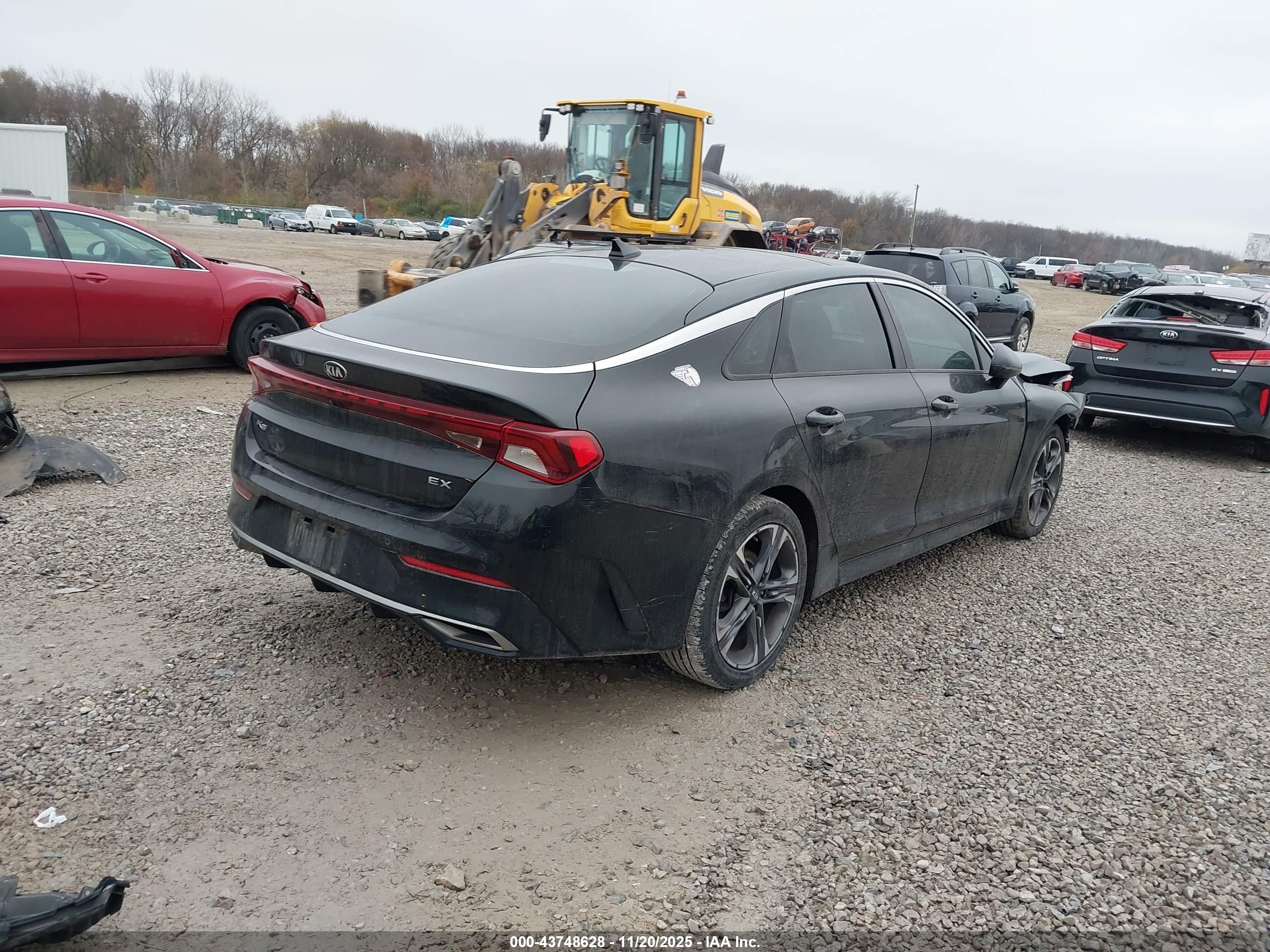 KIA K5 image 4