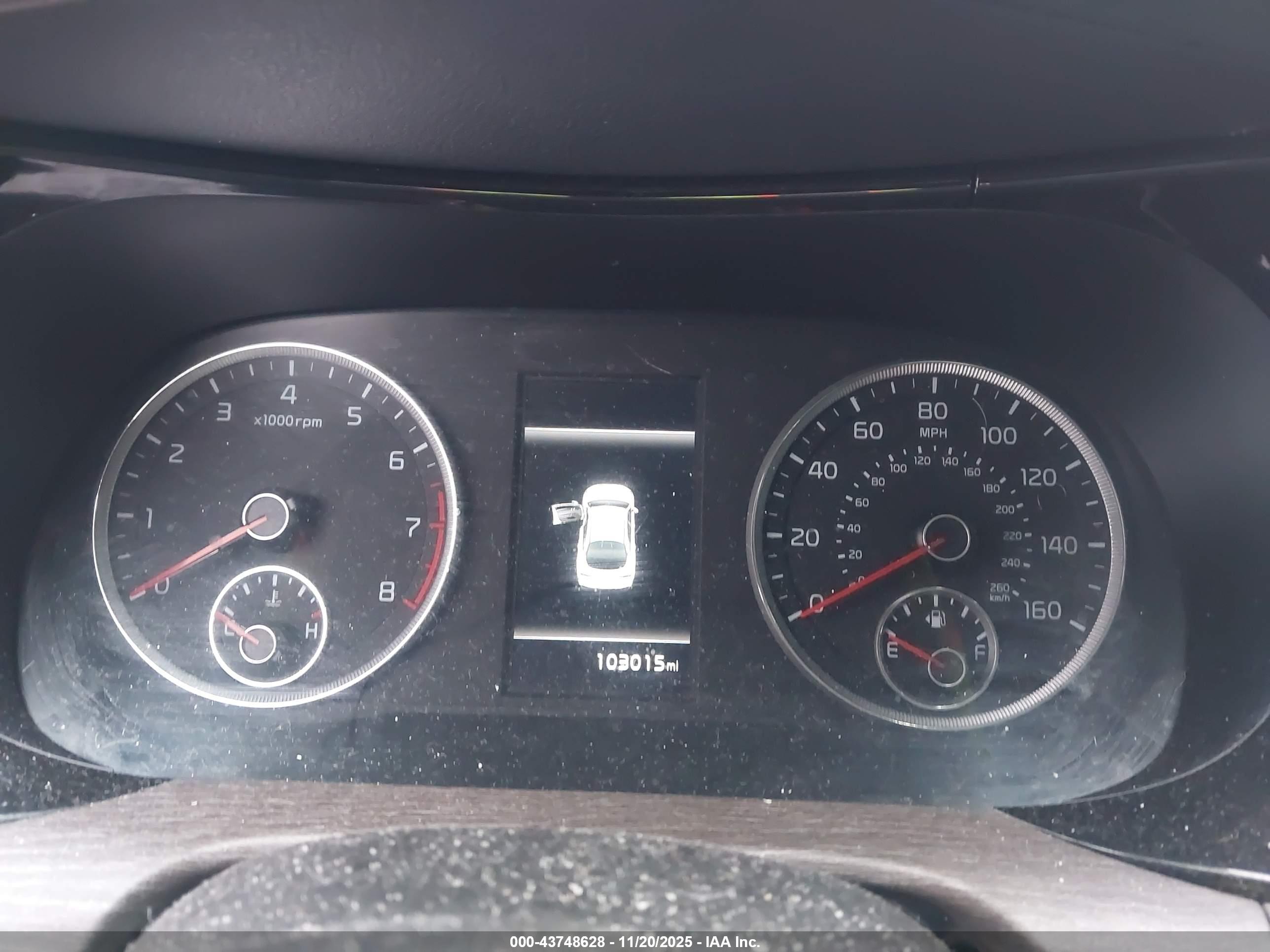 KIA K5 image 7