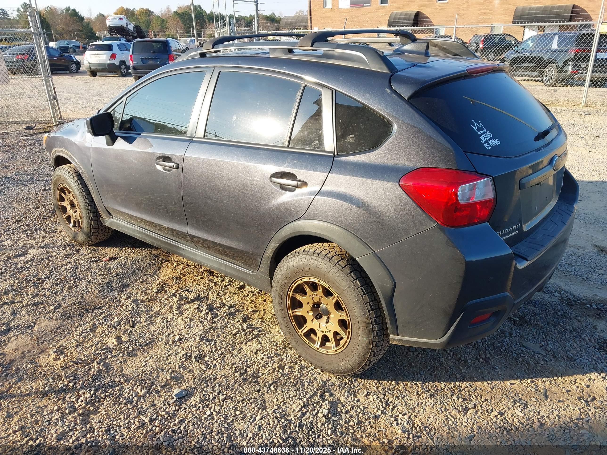 SUBARU CROSSTREK image 3