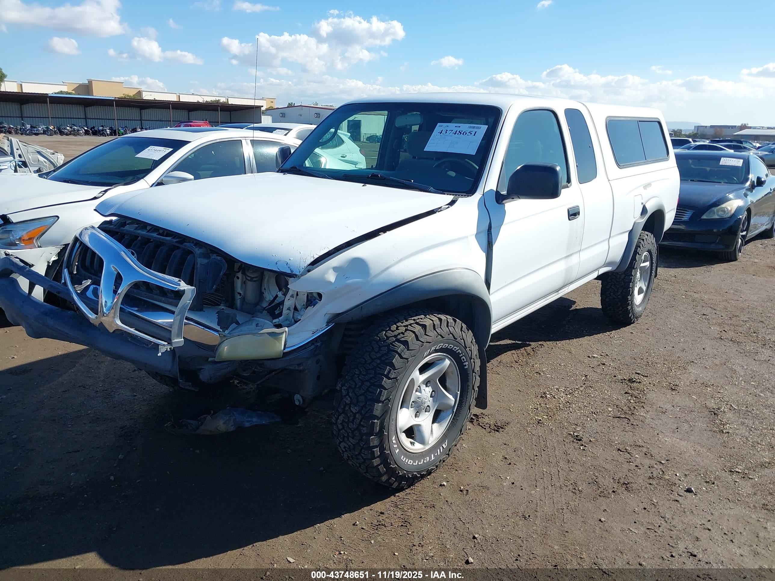 TOYOTA TACOMA image 2