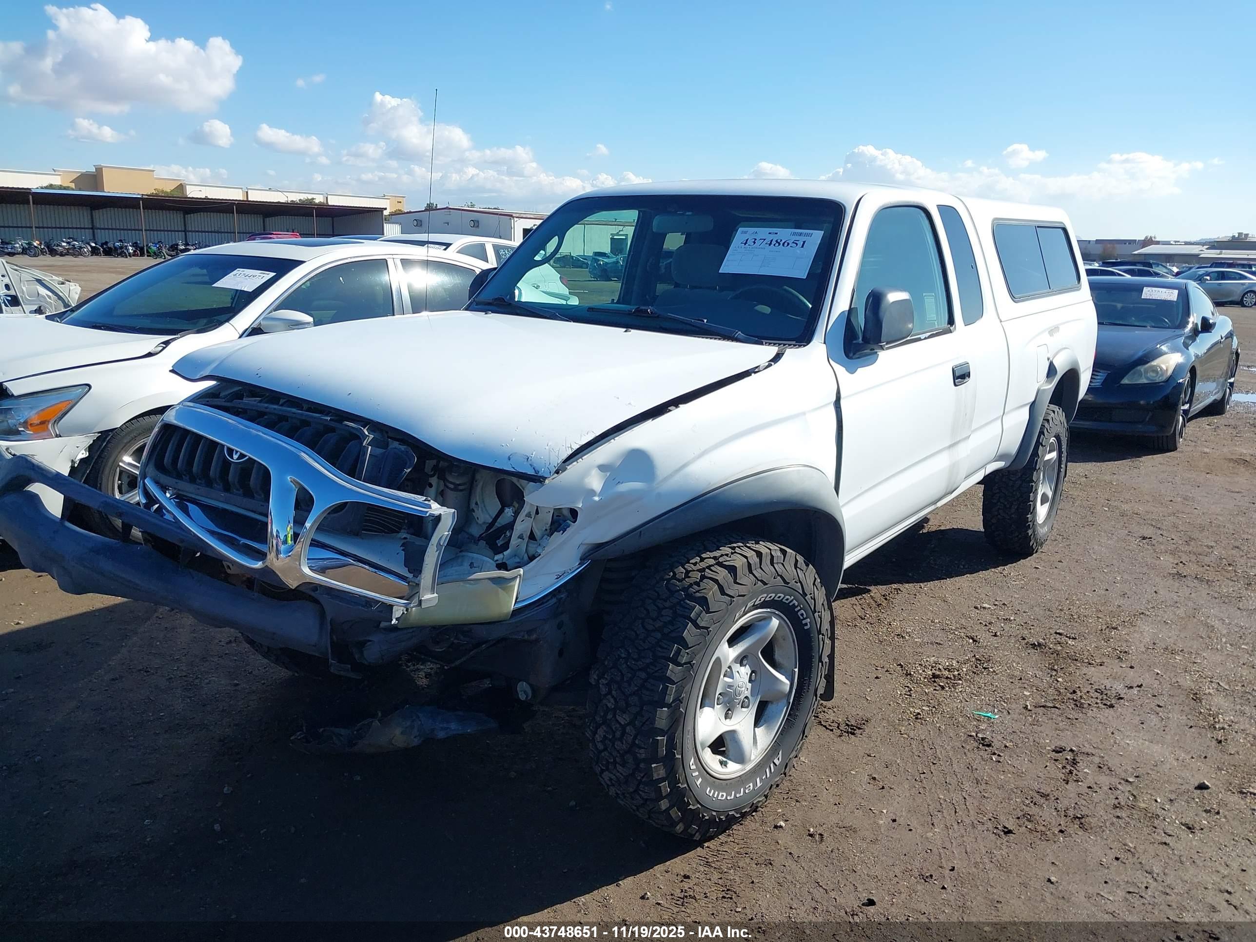 TOYOTA TACOMA image 6