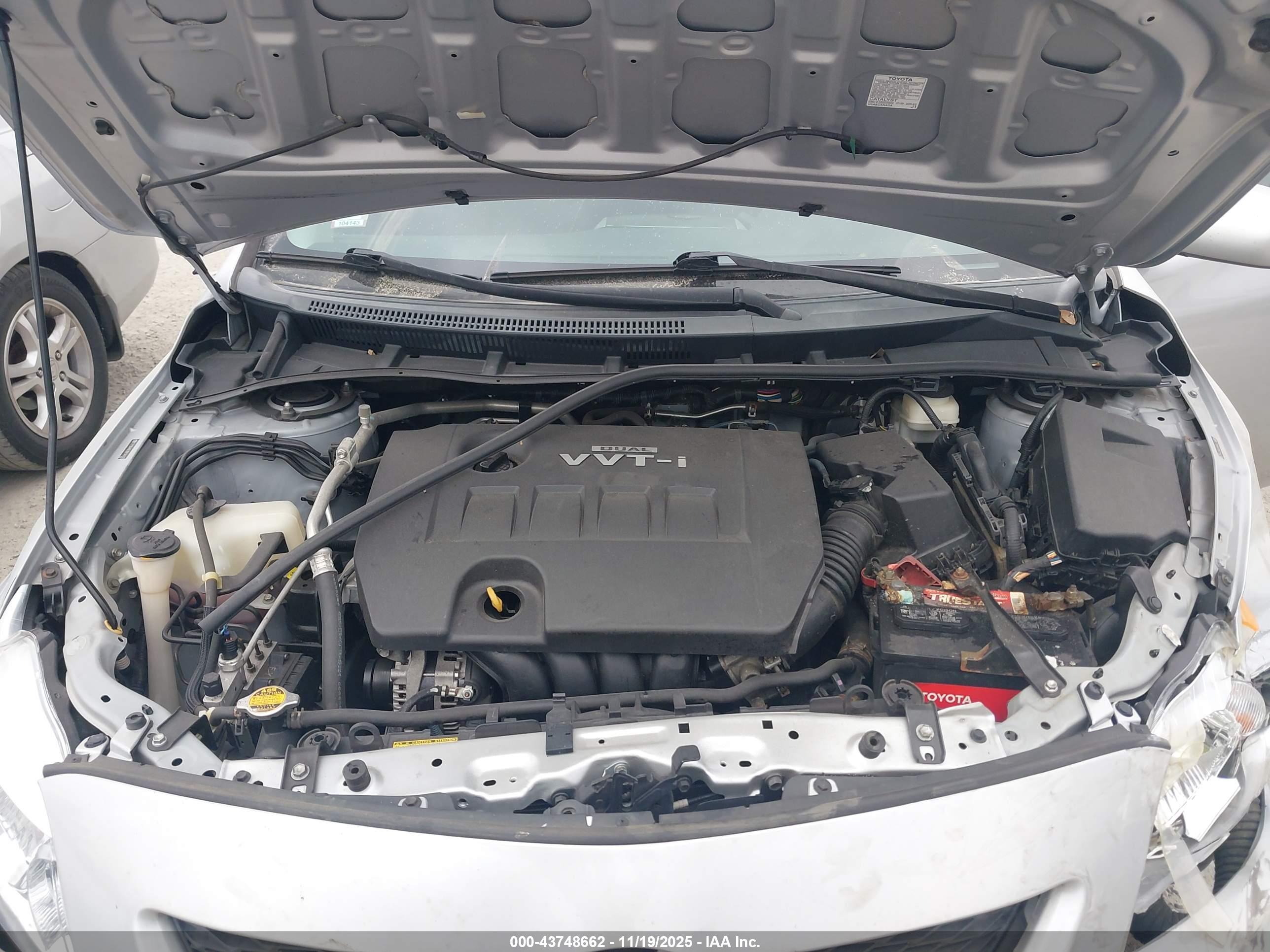 TOYOTA COROLLA image 10