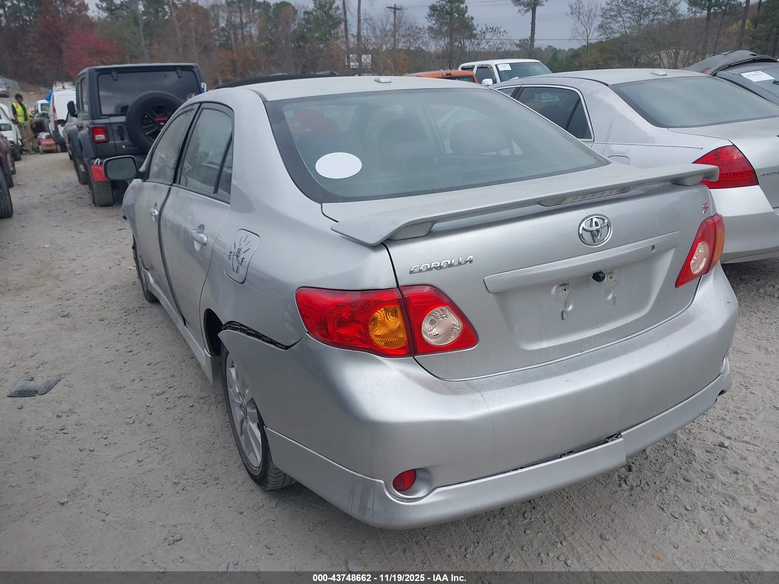 TOYOTA COROLLA image 3