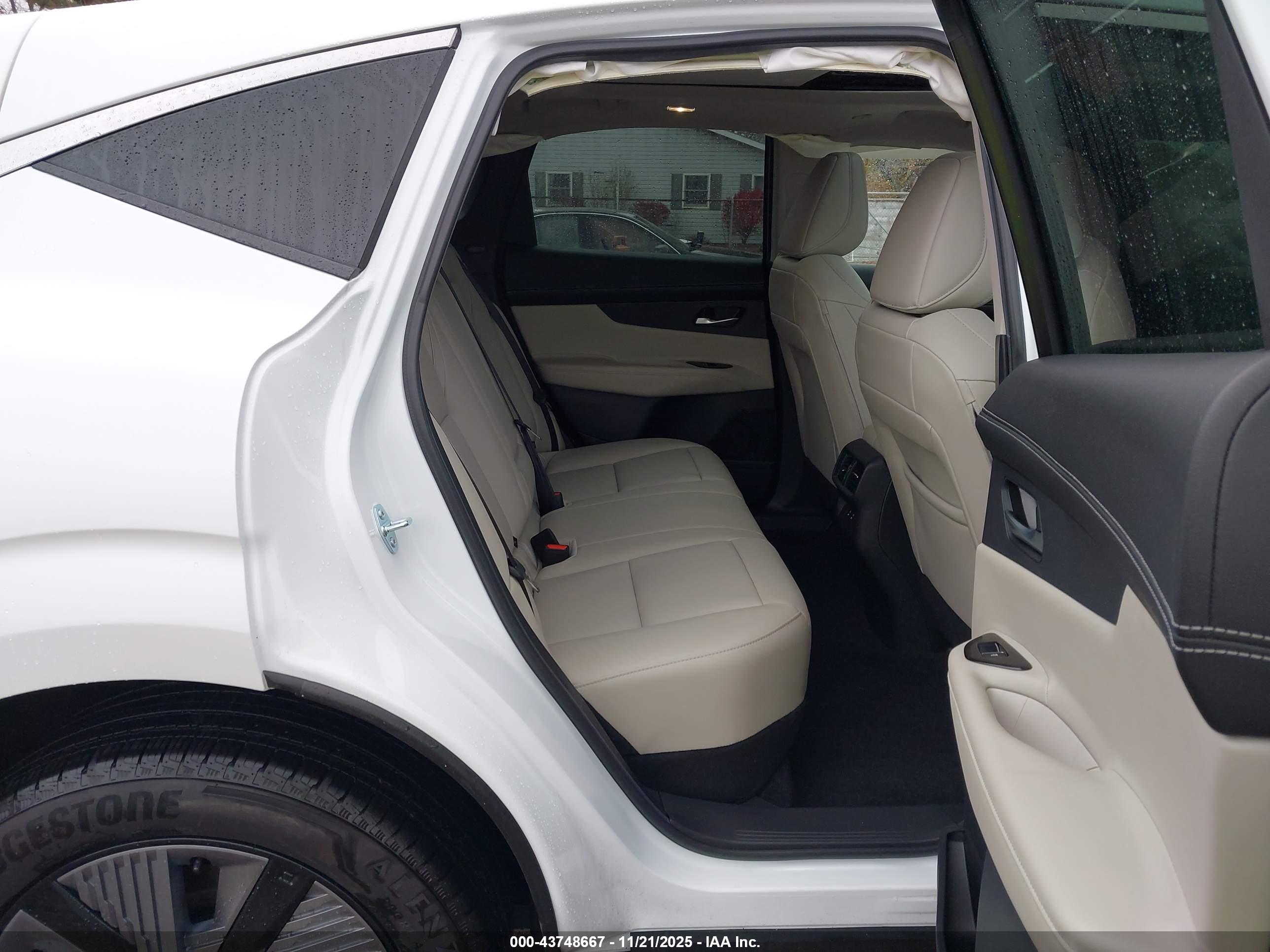 NISSAN MURANO image 8