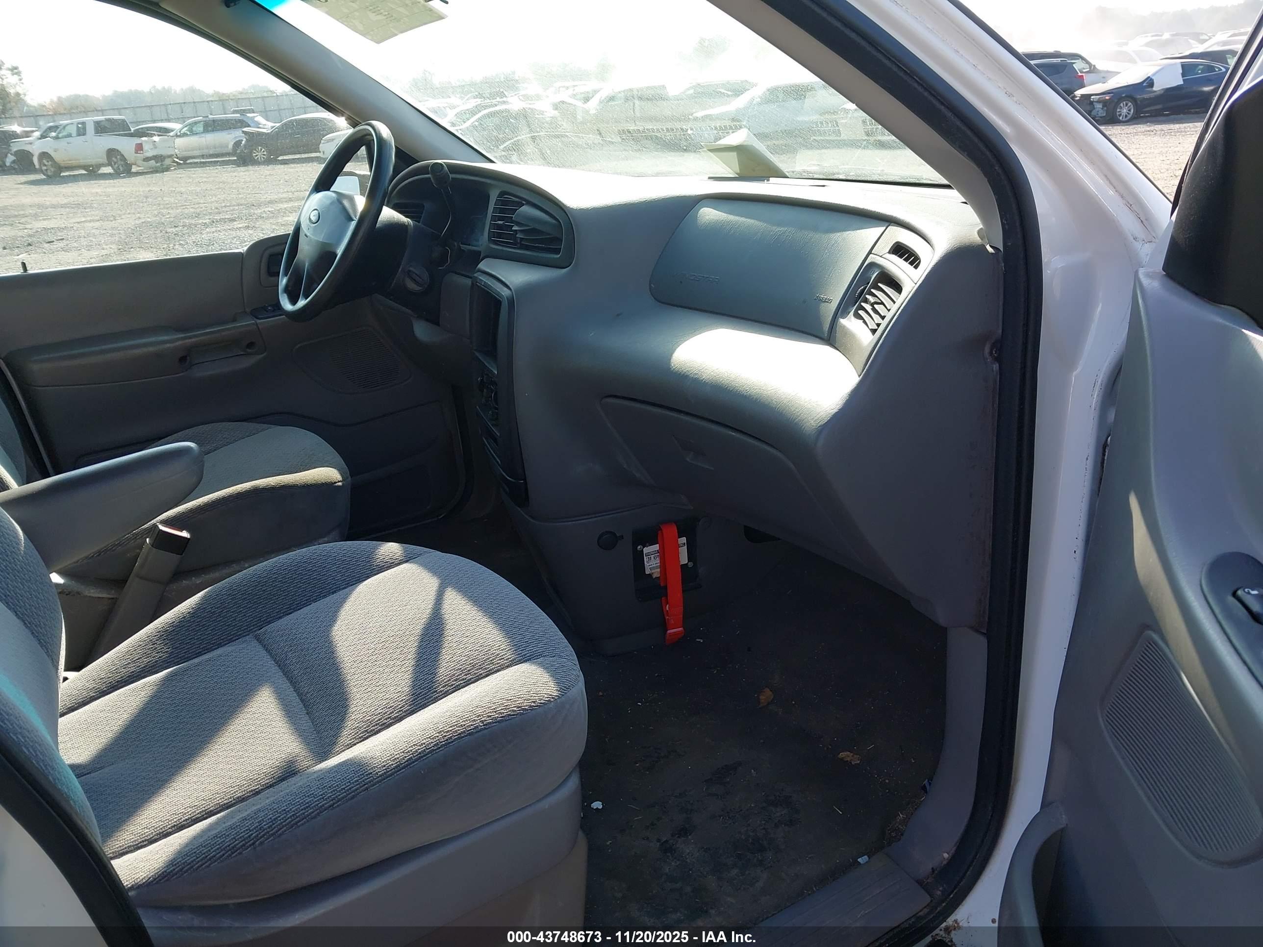 FORD WINDSTAR image 5