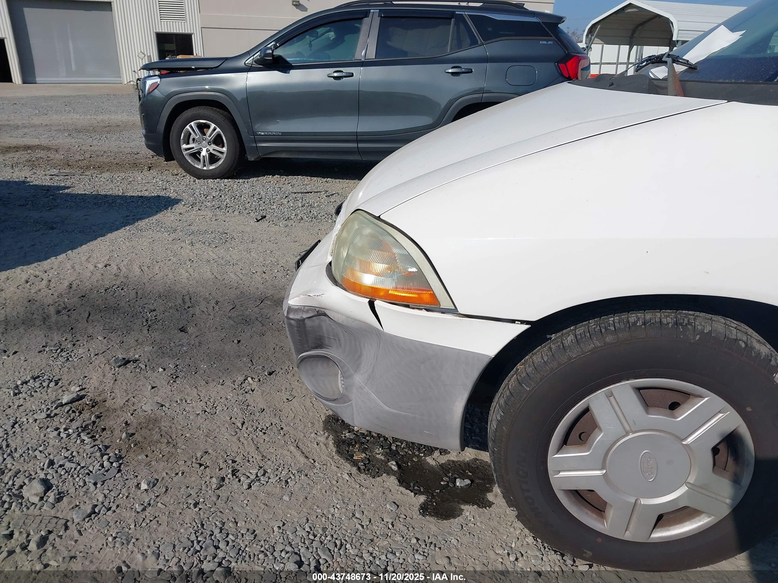 FORD WINDSTAR image 6