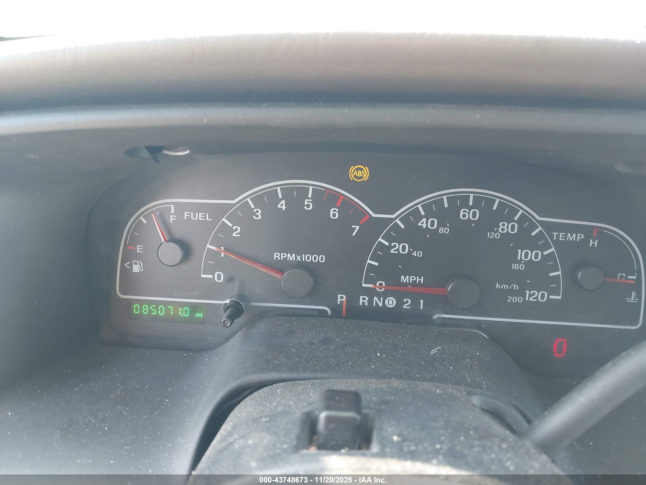 FORD WINDSTAR image 7