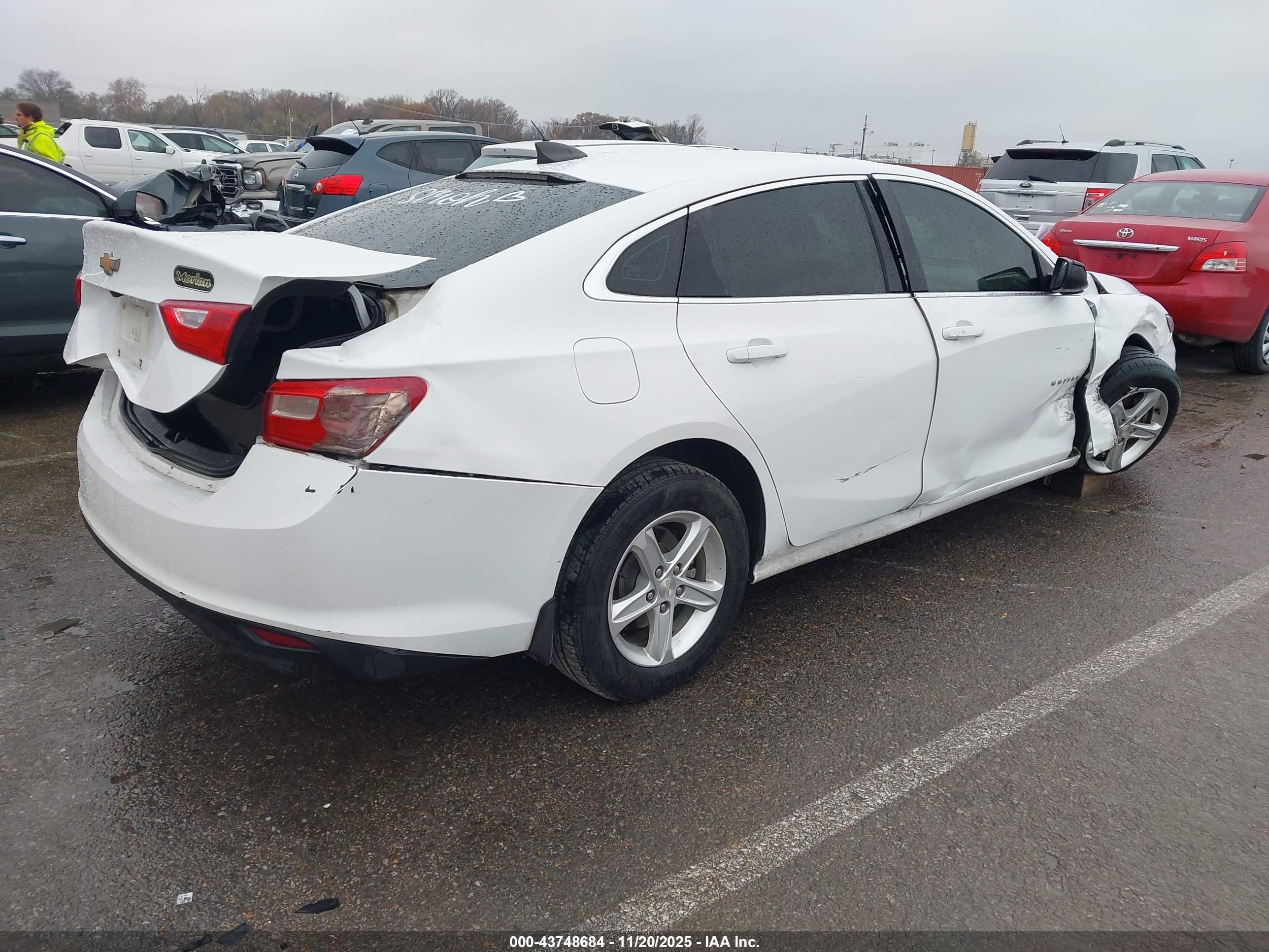 CHEVROLET MALIBU image 4
