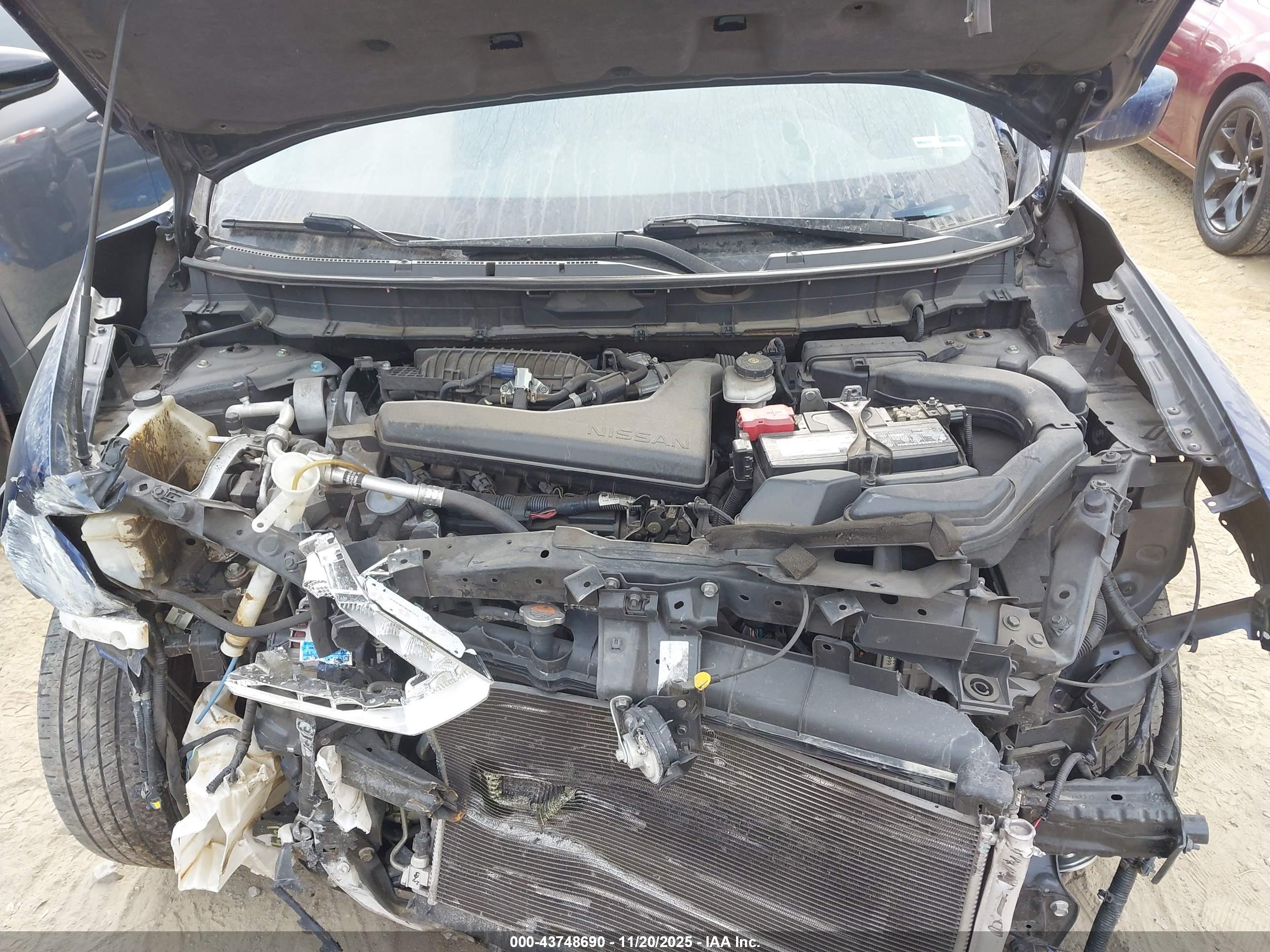 NISSAN ROGUE image 10