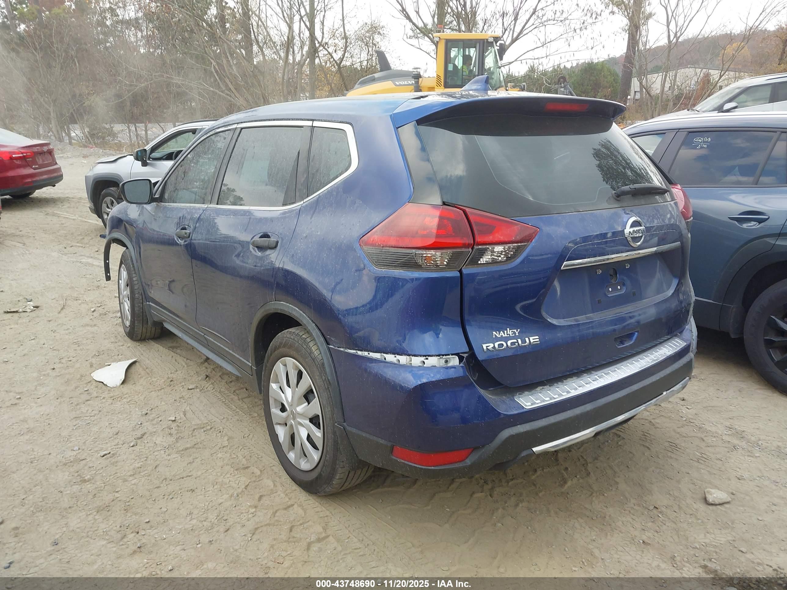 NISSAN ROGUE image 3