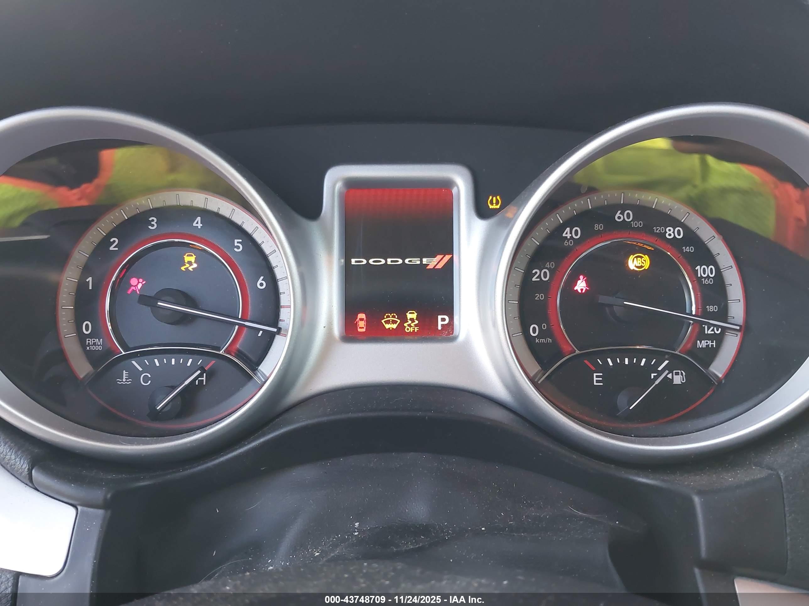 DODGE JOURNEY image 7