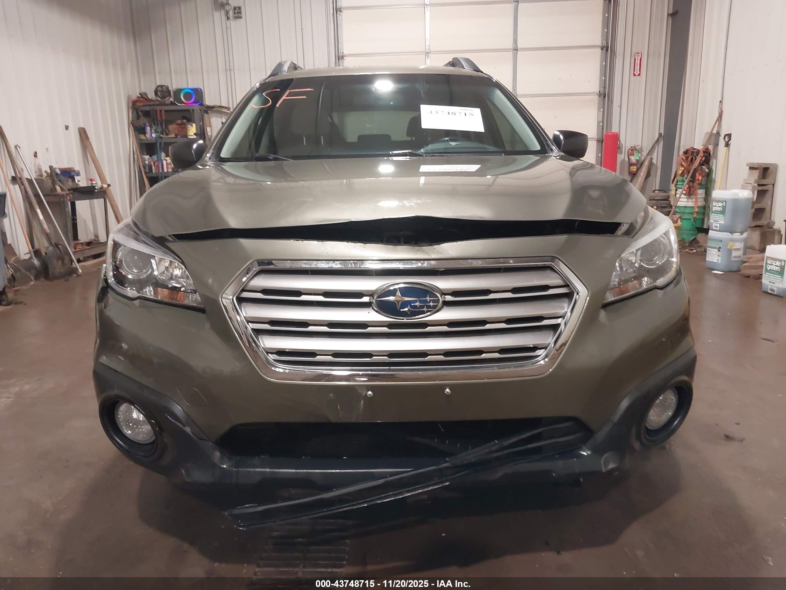 SUBARU OUTBACK image 6