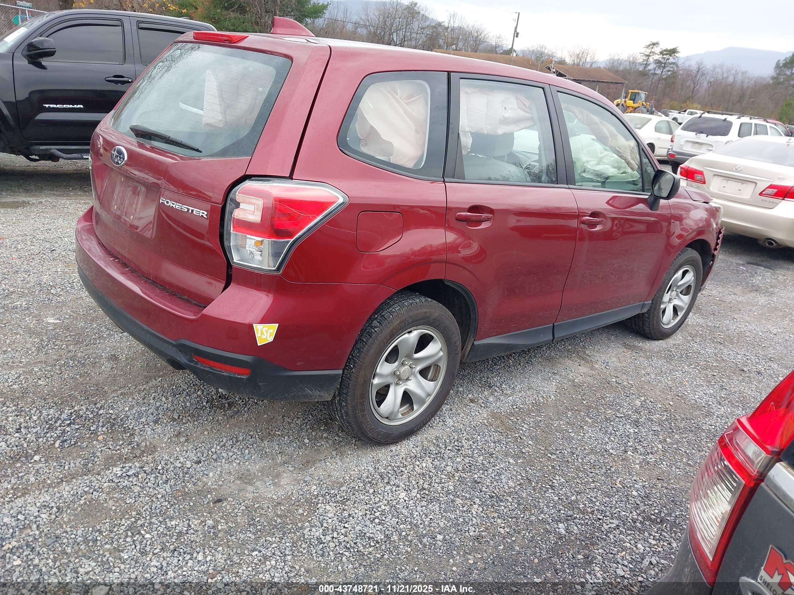 SUBARU FORESTER image 4