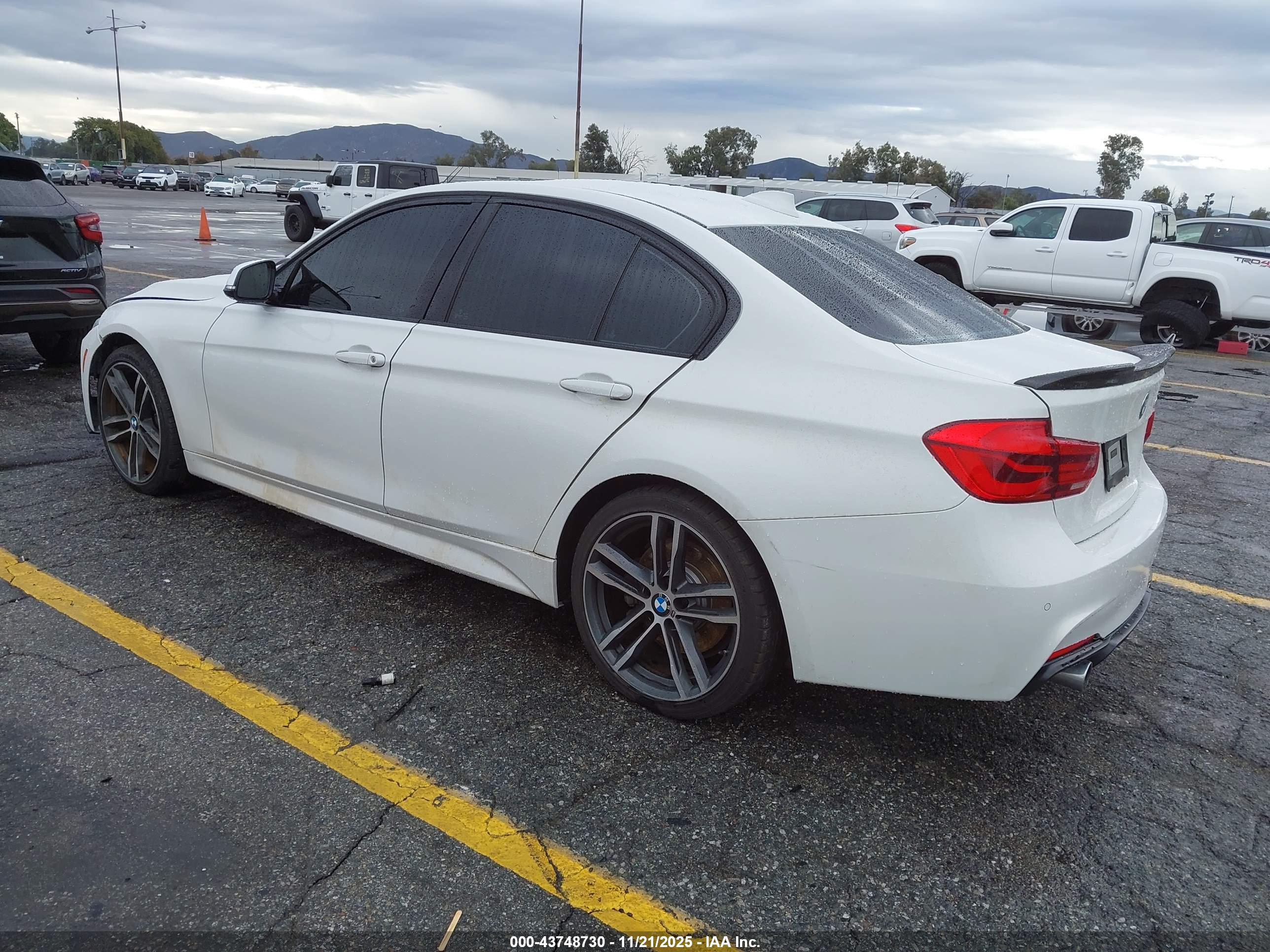 BMW 340I image 3